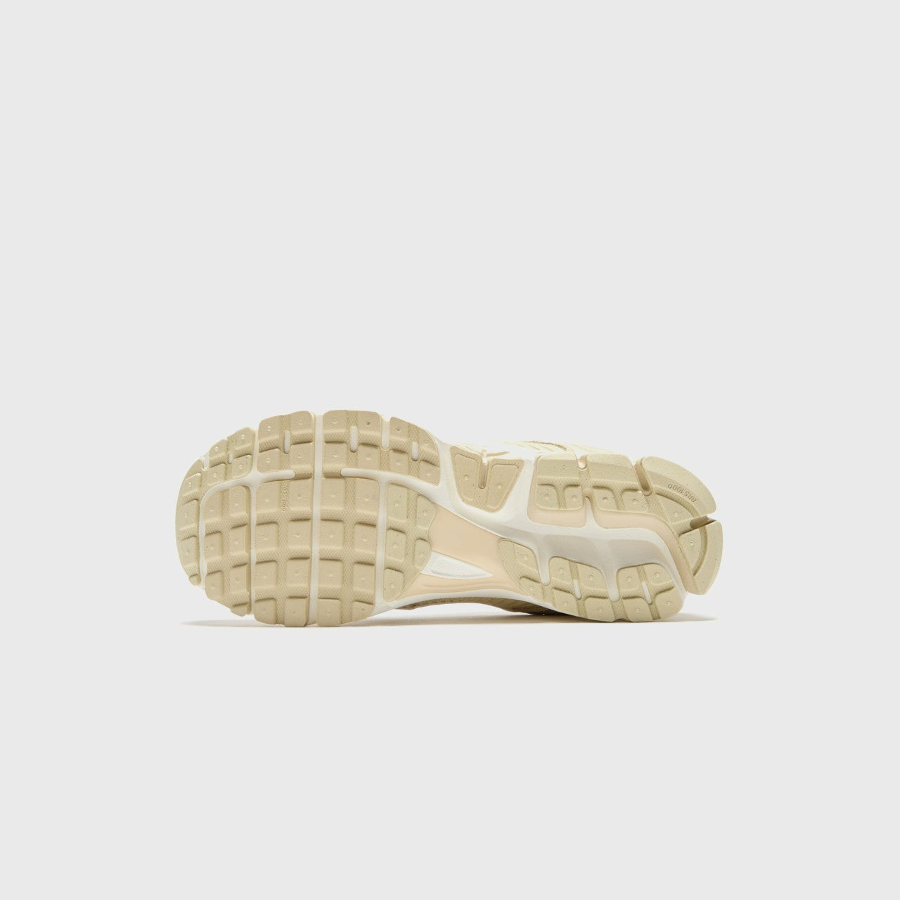 Nike WMNS Zoom Vomero 5 - Beach / Sail / Light Khaki | Kith Beach / Sail / Light Khaki