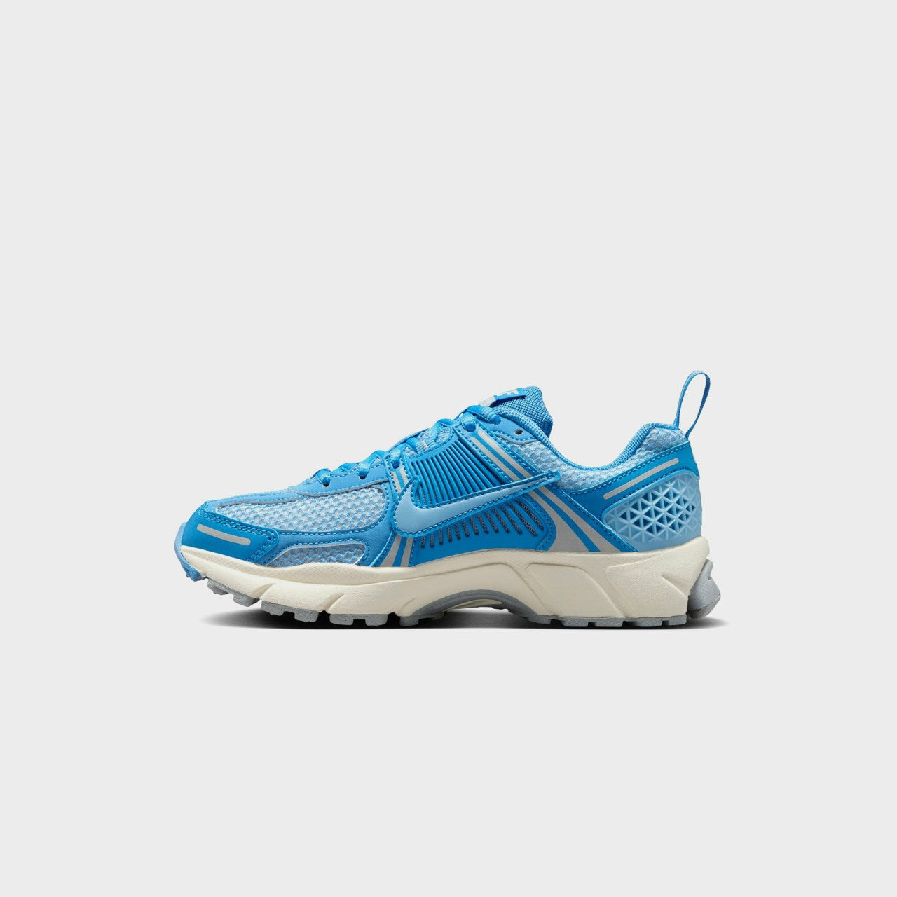 Nike GS Zoom Vomero 5 - Blue Beyond / Psychic Blue/ Wolf Grey / Sail | Kith Blue Beyond / Psychic Blue/ Wolf Grey / Sail