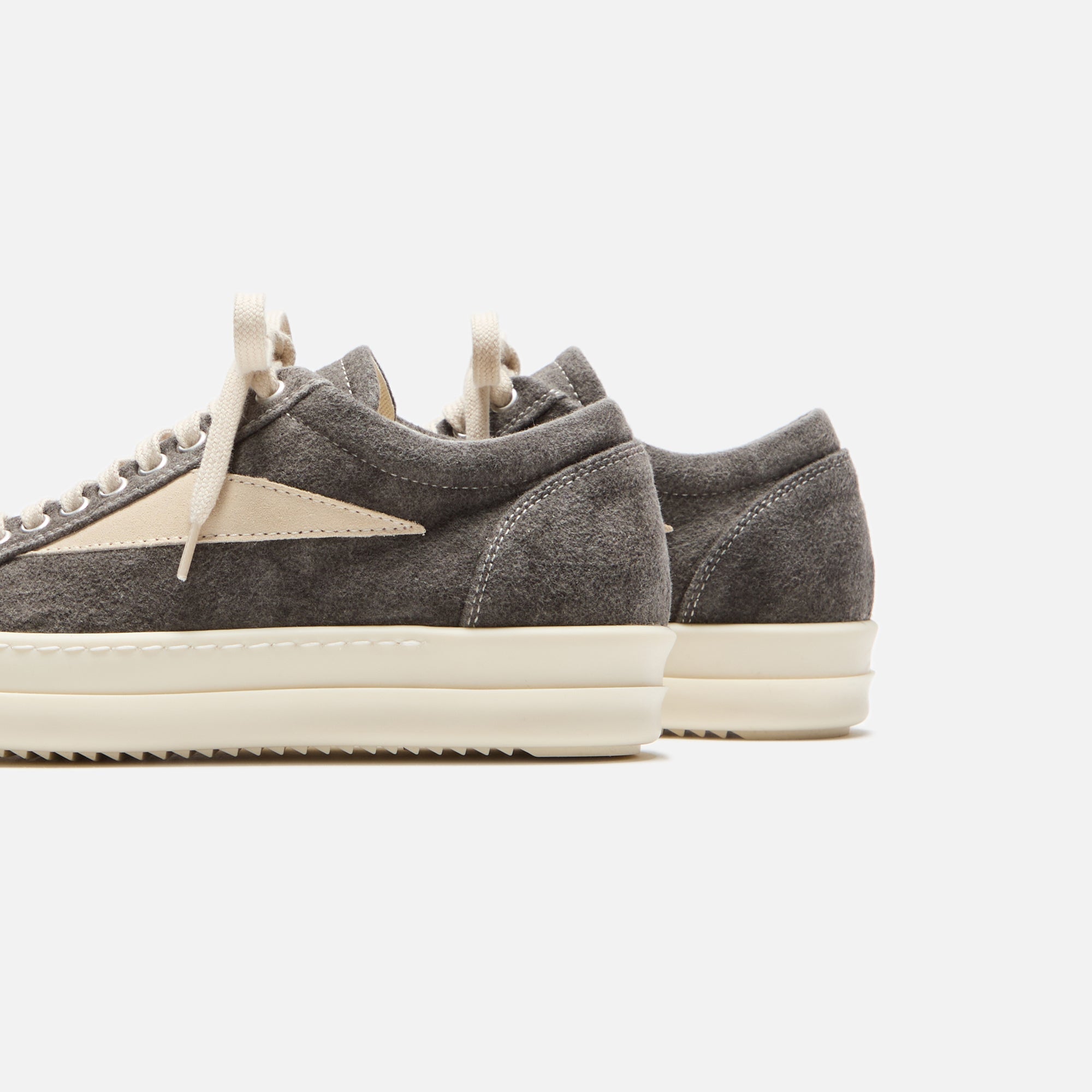 Rick Owens DRKSHDW Vintage Sneakers - Dust / Milk / Milk Scarpe | Kith Dust / Milk / Milk Scarpe