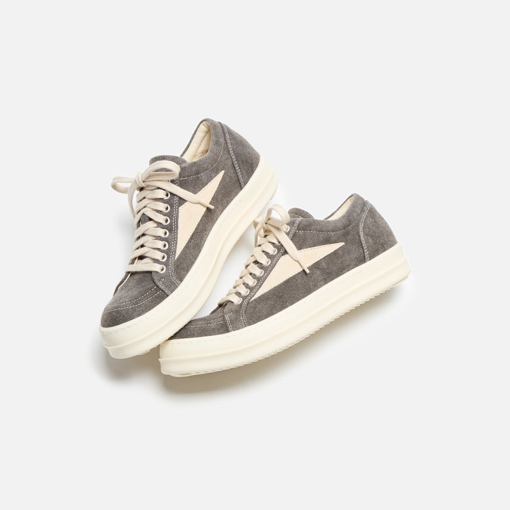 Rick Owens DRKSHDW Vintage Sneakers - Dust / Milk / Milk Scarpe | Kith Dust / Milk / Milk Scarpe