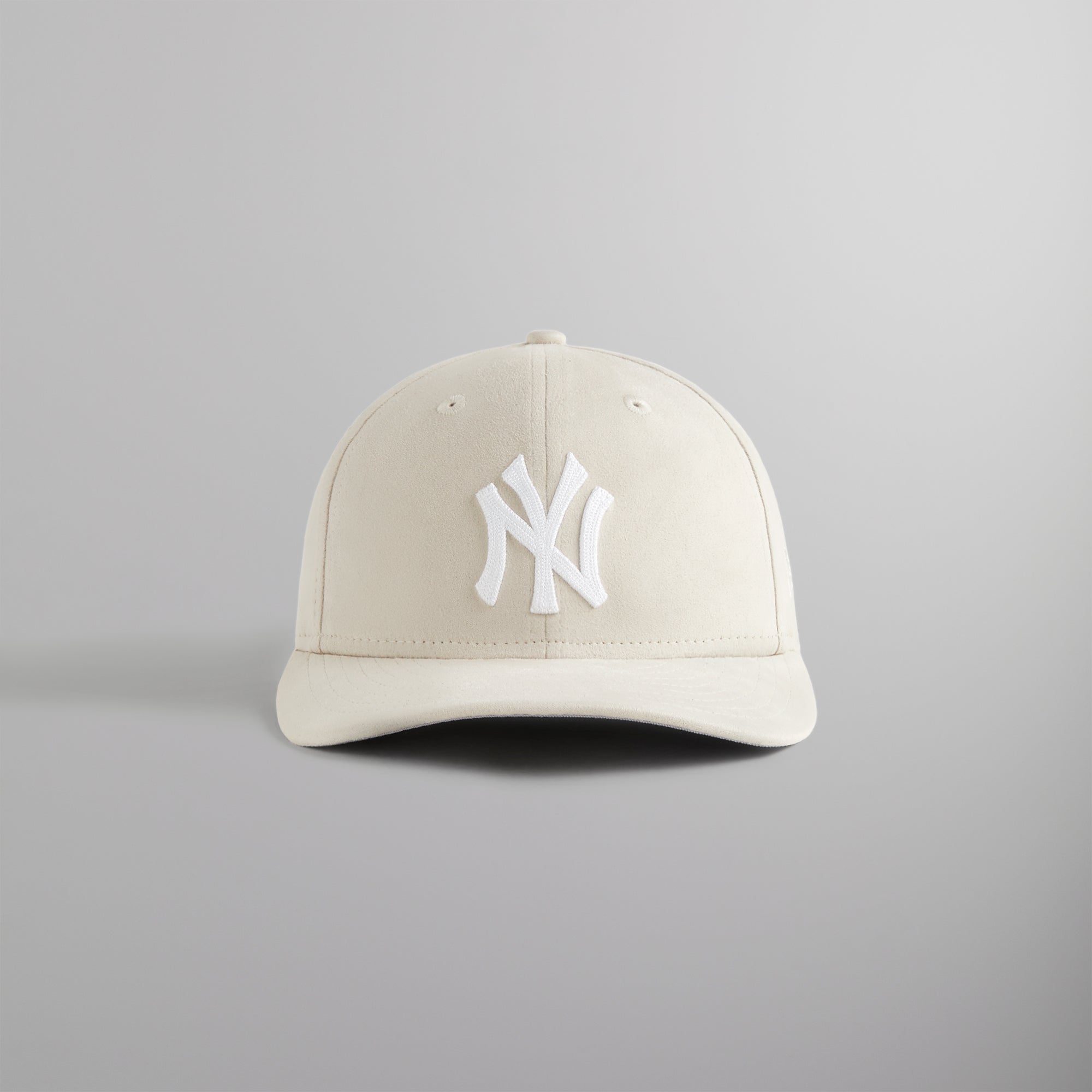 Kith & New Era for the New York Yankees Microsuede 59FIFTY Low Profile | Kith Sandrift