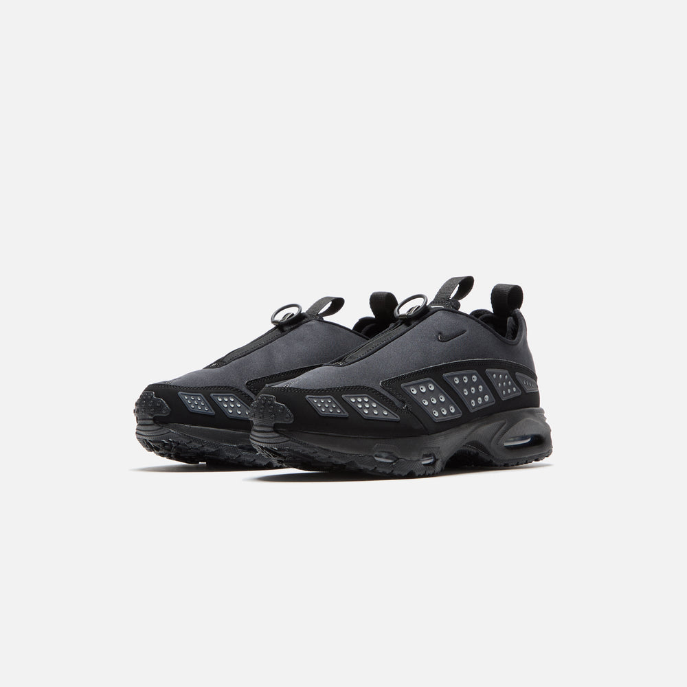 Nike WMNS Air Max SNDR - Black / Metallic Silver | Kith Black / Metallic Silver