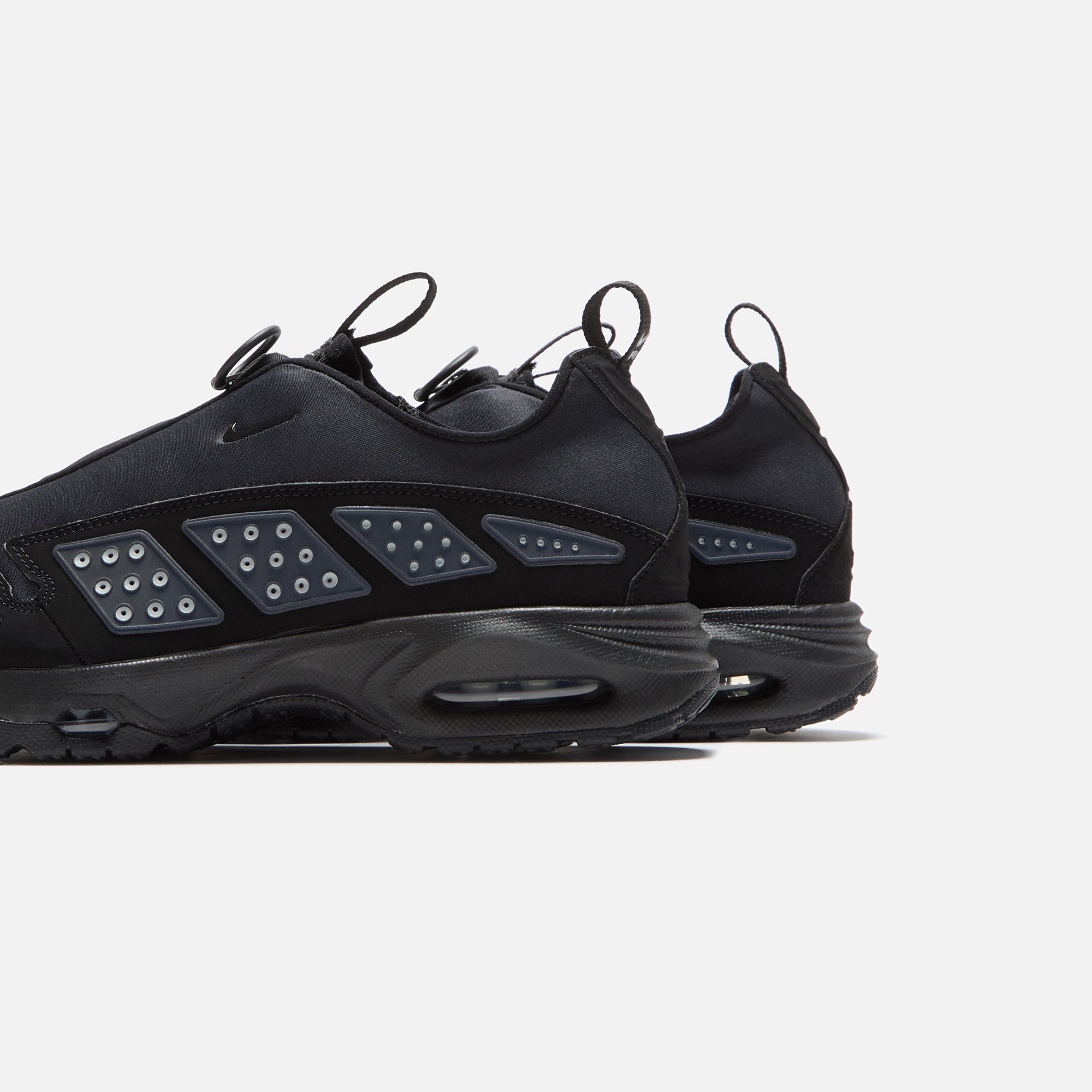 Nike WMNS Air Max SNDR - Black / Metallic Silver | Kith Black / Metallic Silver