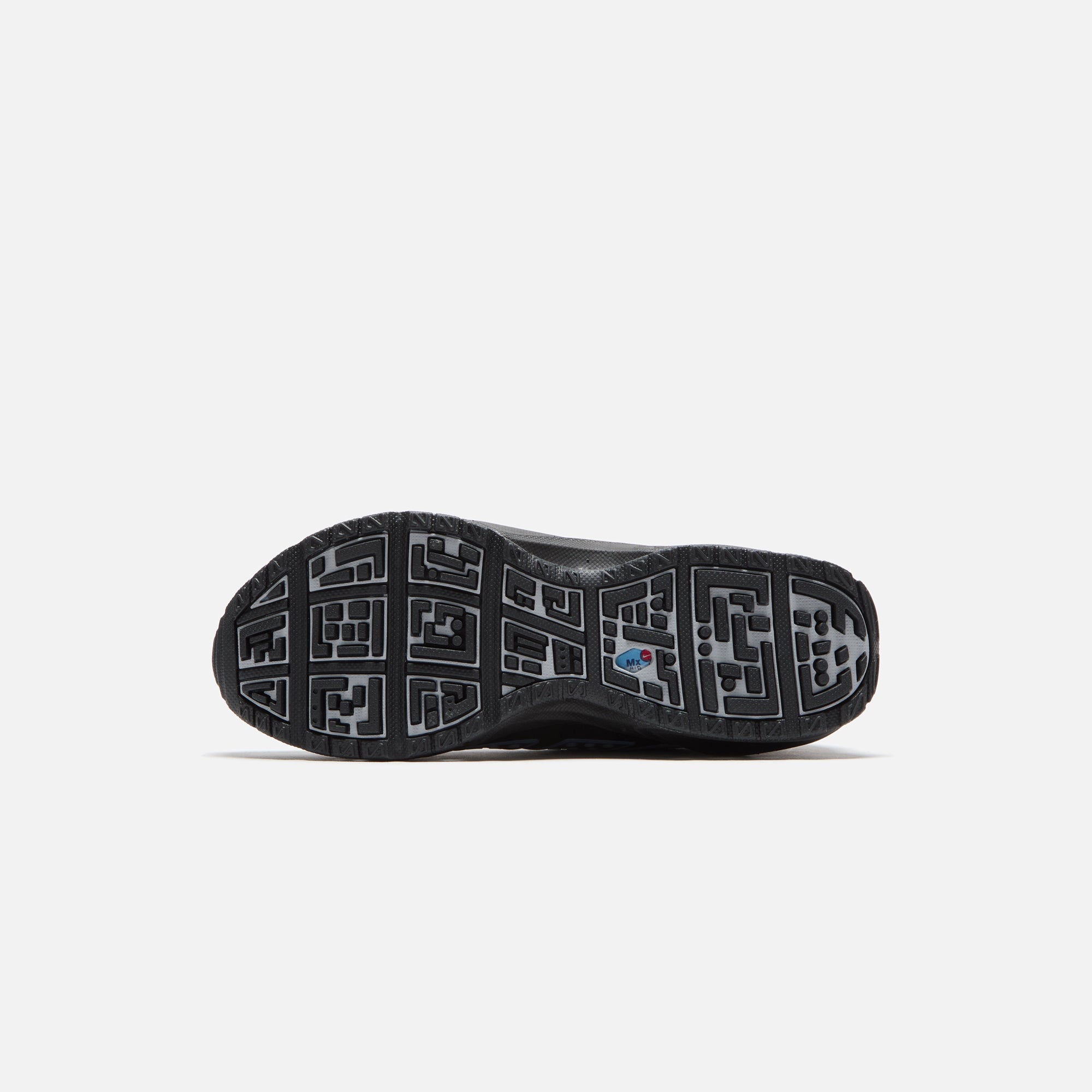 Nike WMNS Air Max SNDR - Black / Metallic Silver | Kith Black / Metallic Silver