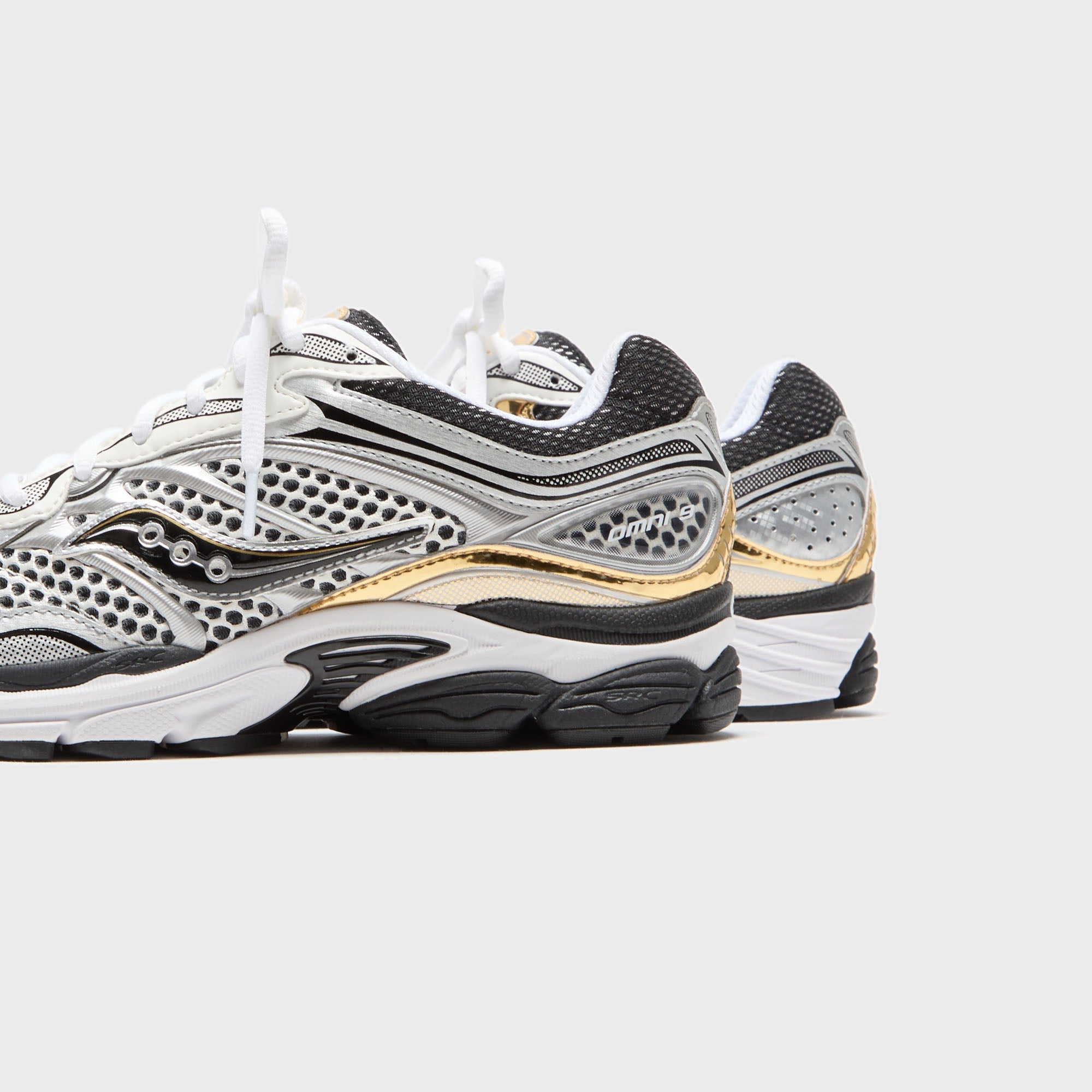Saucony Progrid Omni 9 - Silver / Gold | Kith Silver / Gold