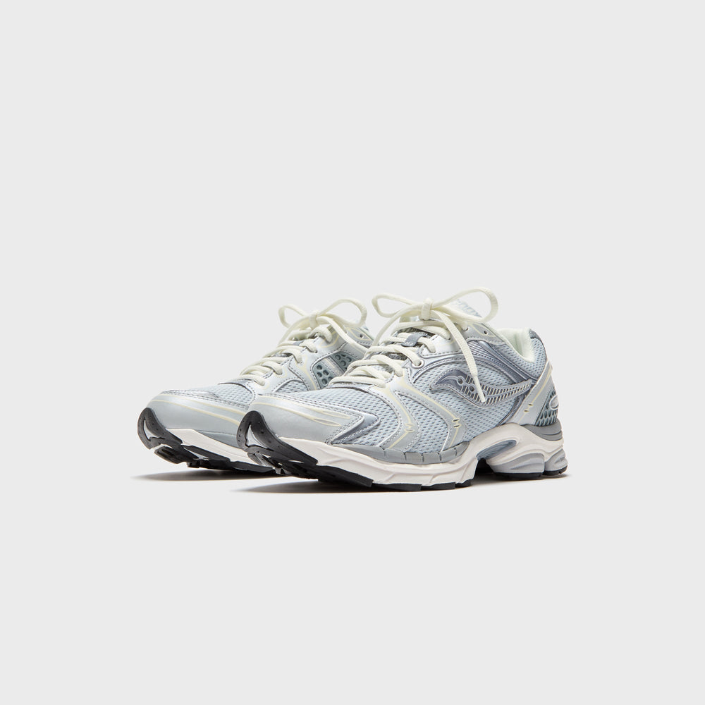 Saucony Progrid Triumph 4 - Light Grey | Kith Light Grey