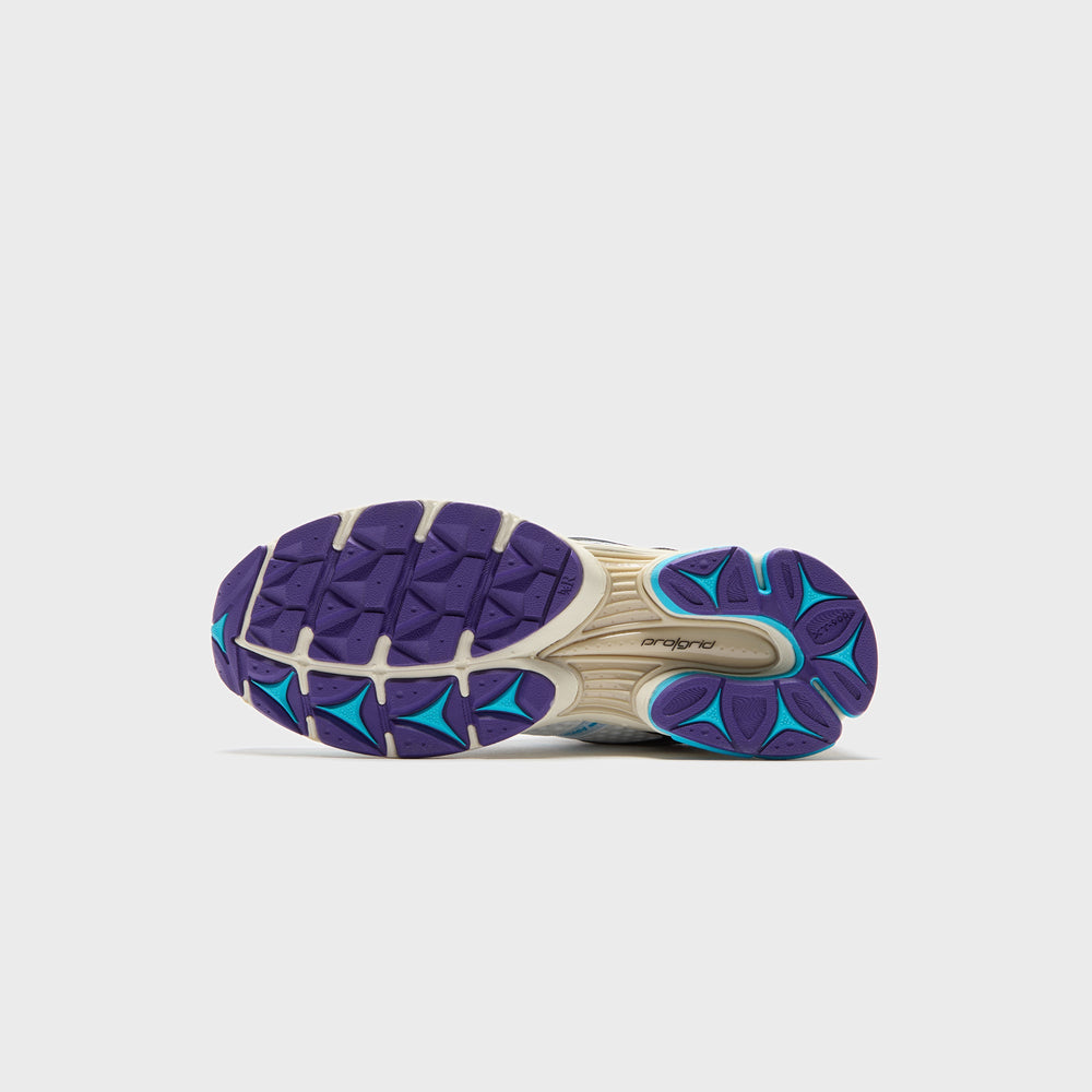Saucony Progrid Triumph 4 - White / Blue | Kith White / Blue