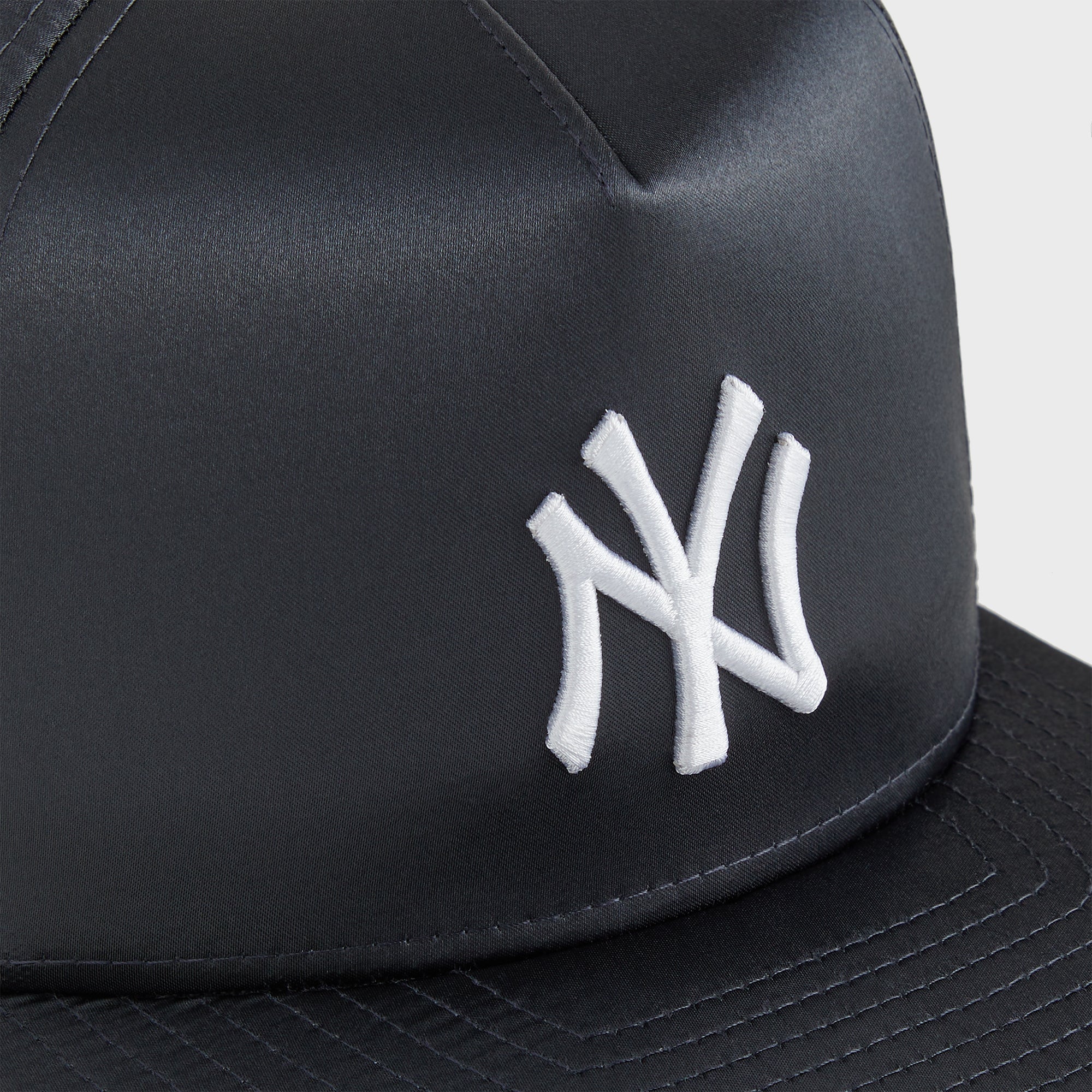 Kith & New Era for the New York Yankees Satin 9FORTY Snapback - Vague | Kith Vague