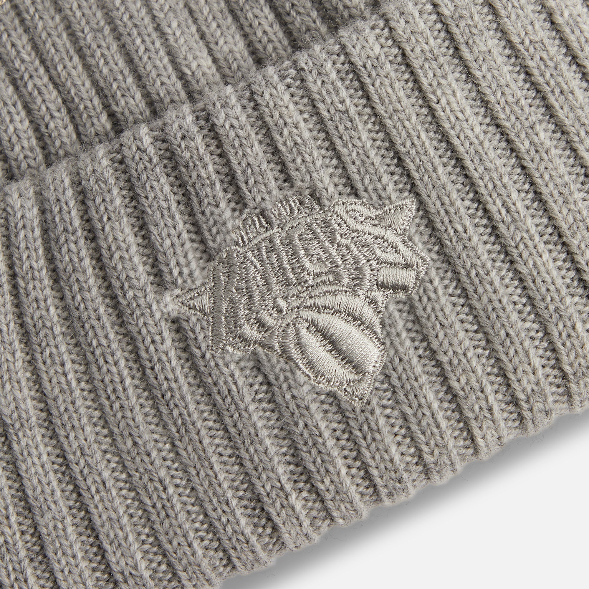 Kith & New Era for the New York Knicks Logo Beanie - Light Heather Gre | Kith Light Heather Grey