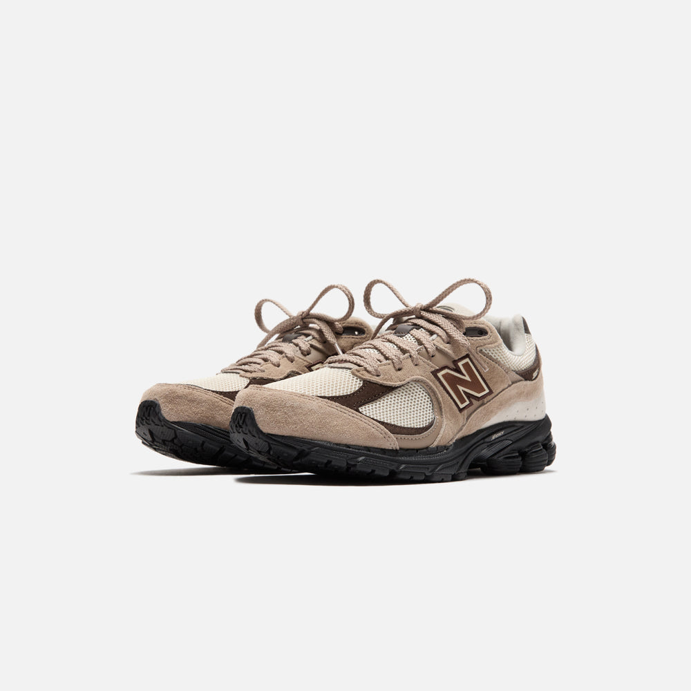 New Balance 2002R - Driftwood / Rich Earth | Kith Driftwood / Rich Earth