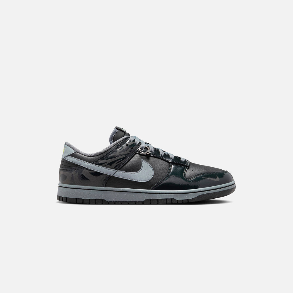 Nike Dunk Low - Off Noir / Cool Grey / Black / Jade Horizon | Kith Off Noir / Cool Grey / Black / Jade Horizon