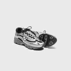 New Balance M1000 - Silver Metallic | Kith Silver Metallic