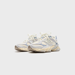 New Balance WMNS 9060 - Pearl Grey / Linen | Kith Pearl Grey / Linen