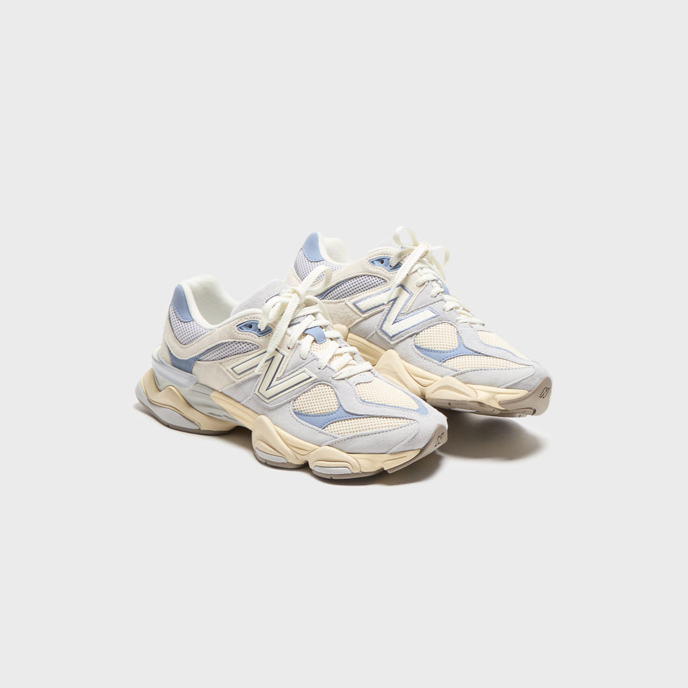 New Balance WMNS 9060 - Pearl Grey / Linen | Kith Pearl Grey / Linen