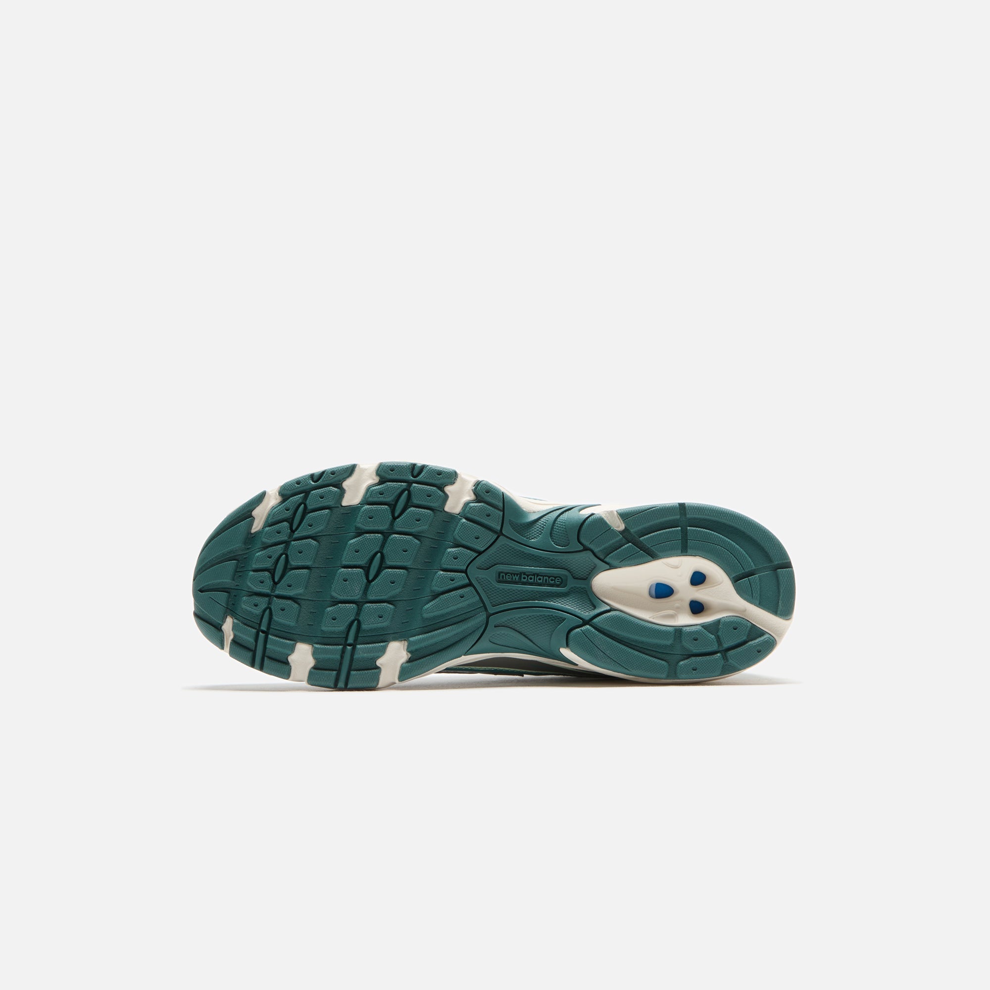 New Balance 740 - White / Marsh Green / Sea Salt | Kith White / Marsh Green / Sea Salt