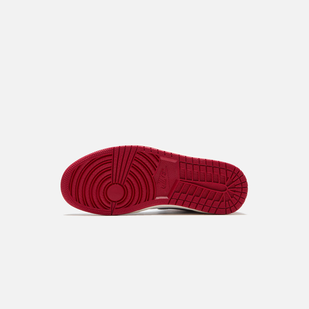 Jordan Air Jordan 1 Retro High OG - Black / Varsity Red | Kith Black / Varsity Red