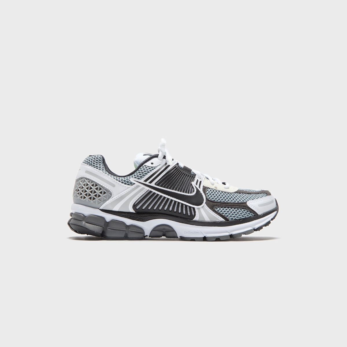 Nike Zoom Vomero 5 SE SP - Dark Grey / White / Sail / Black | Kith Dark Grey / White / Sail / Black