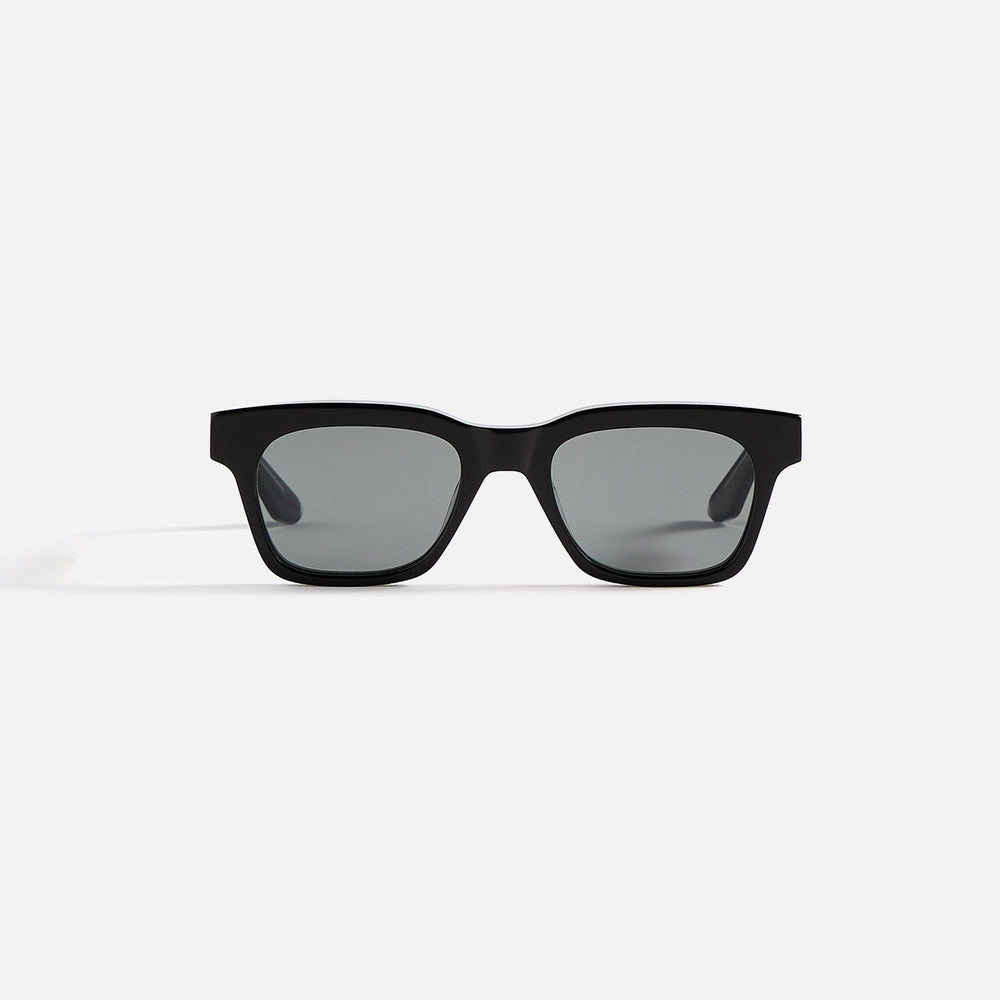AKILA Analogue Sunglasses - Black / Black | Kith Black / Black