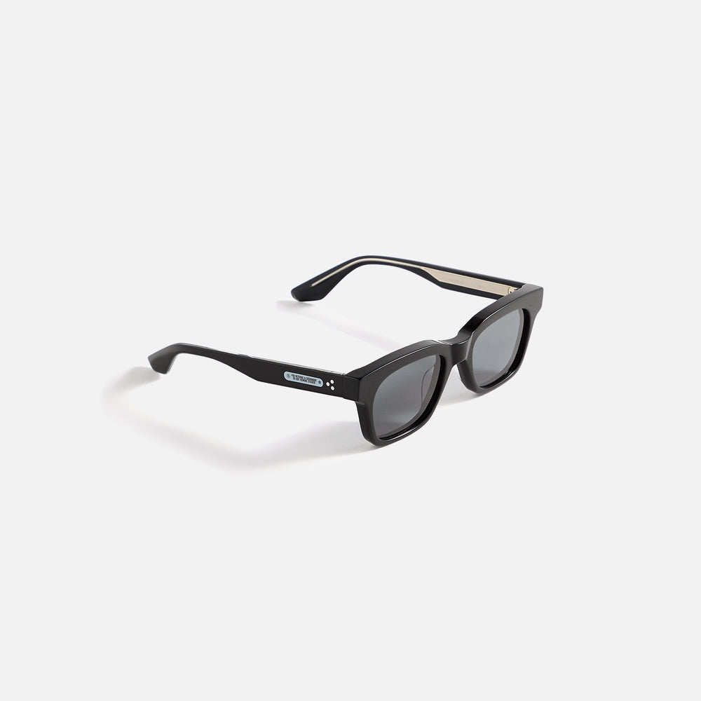 AKILA Analogue Sunglasses - Black / Black | Kith Black / Black