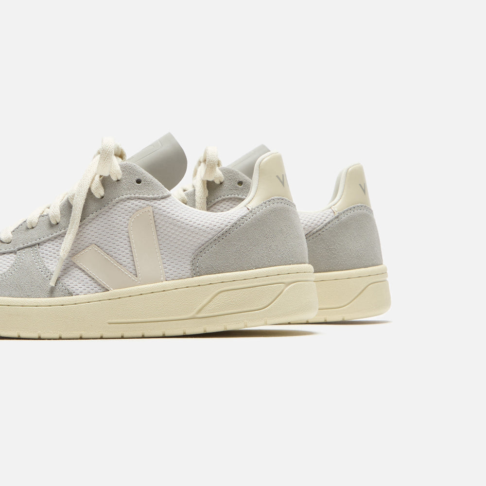 Veja V-10 - Light Grey Pierre | Kith Light Grey Pierre