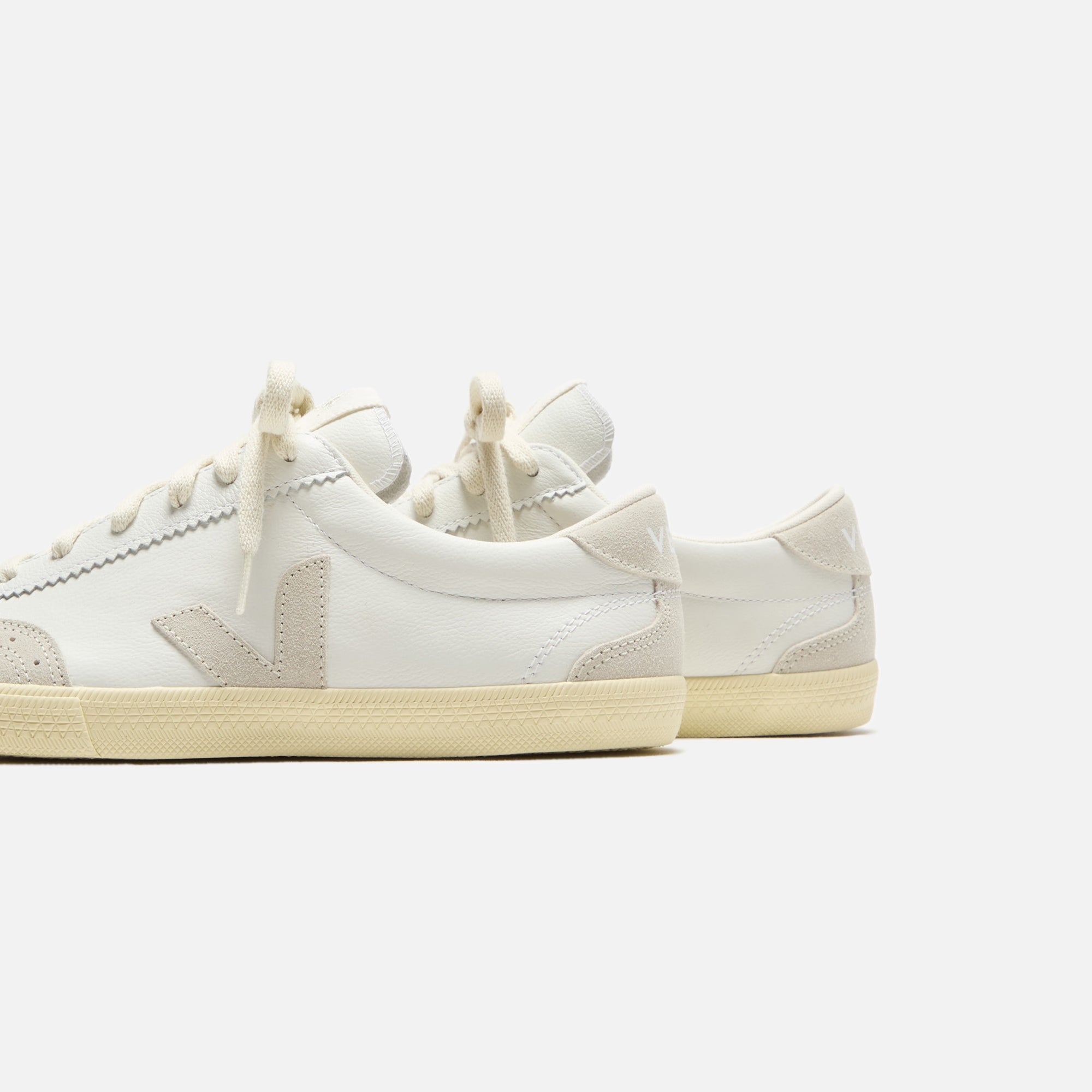Veja WMNS Volley - White / Natural | Kith White / Natural