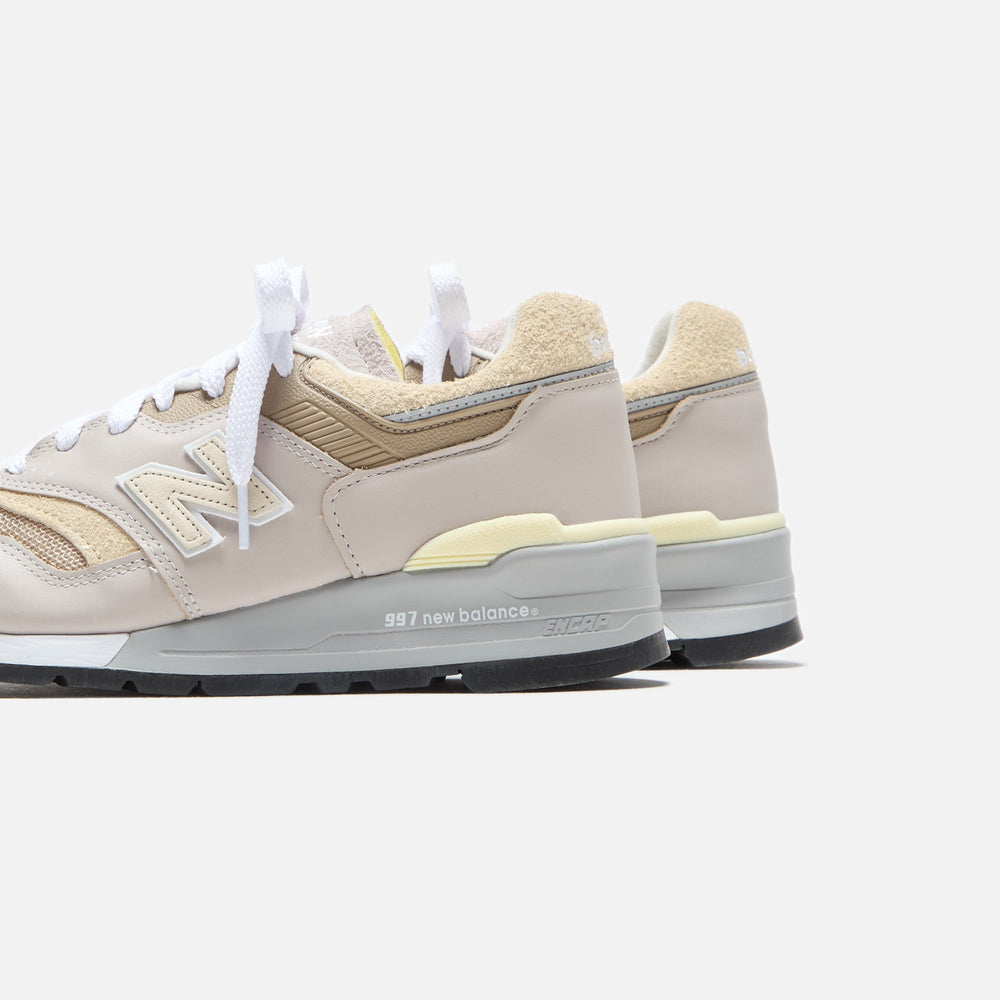 New Balance Made in USA 997 - Moonrock / Driftwood | Kith Moonrock / Driftwood
