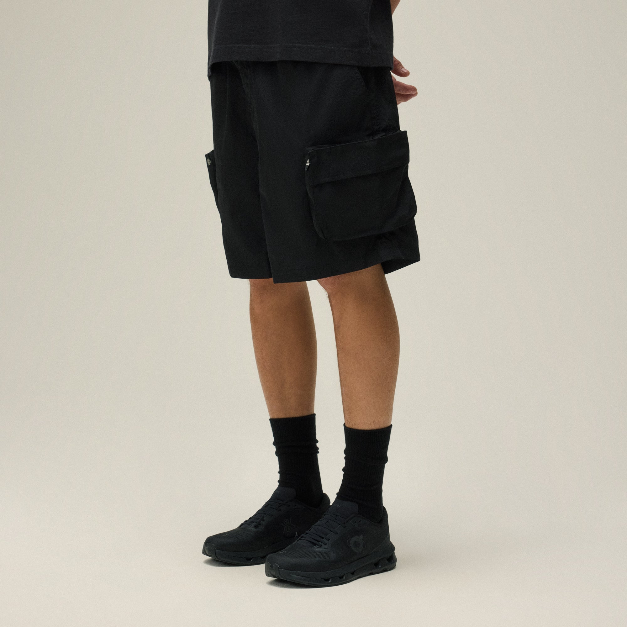 Kith Wrinkle Nylon Evan Cargo Short - Black | Kith Black