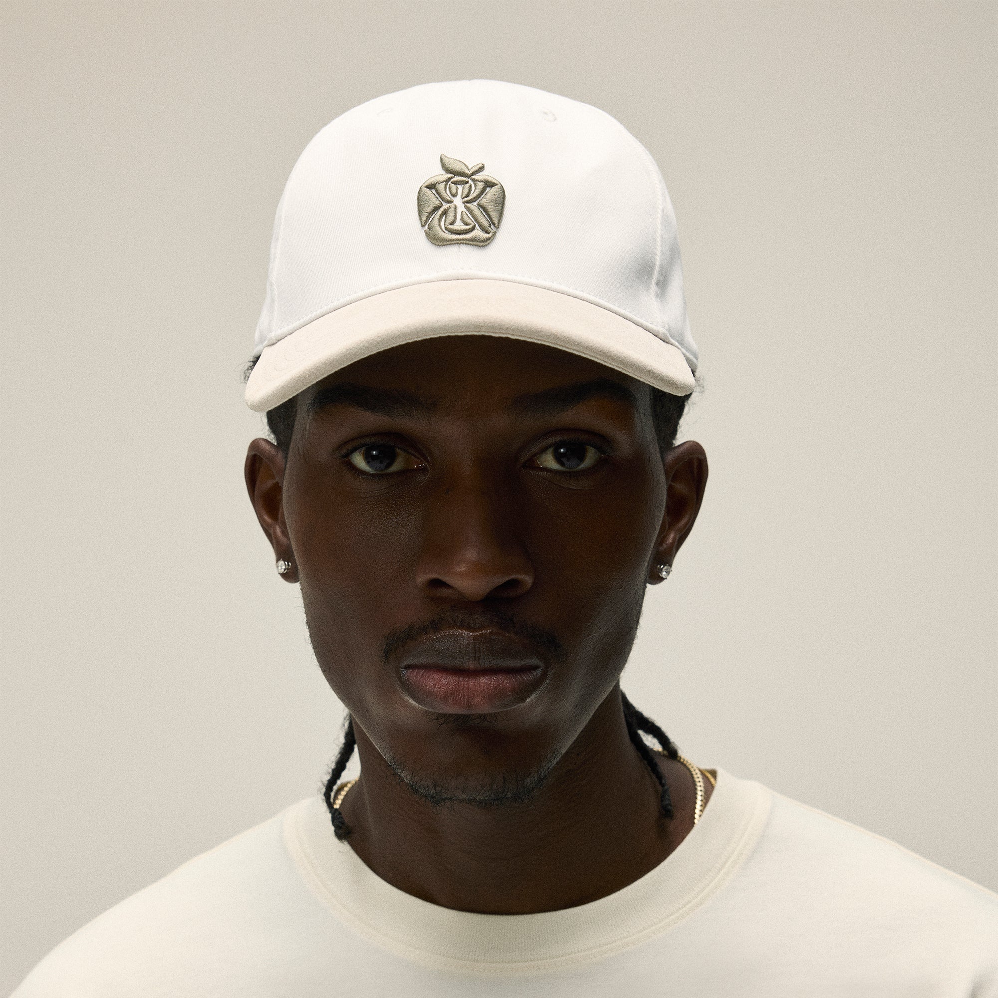 Kith Two Tone Suede Brim Aaron Classic Cap - White | Kith White