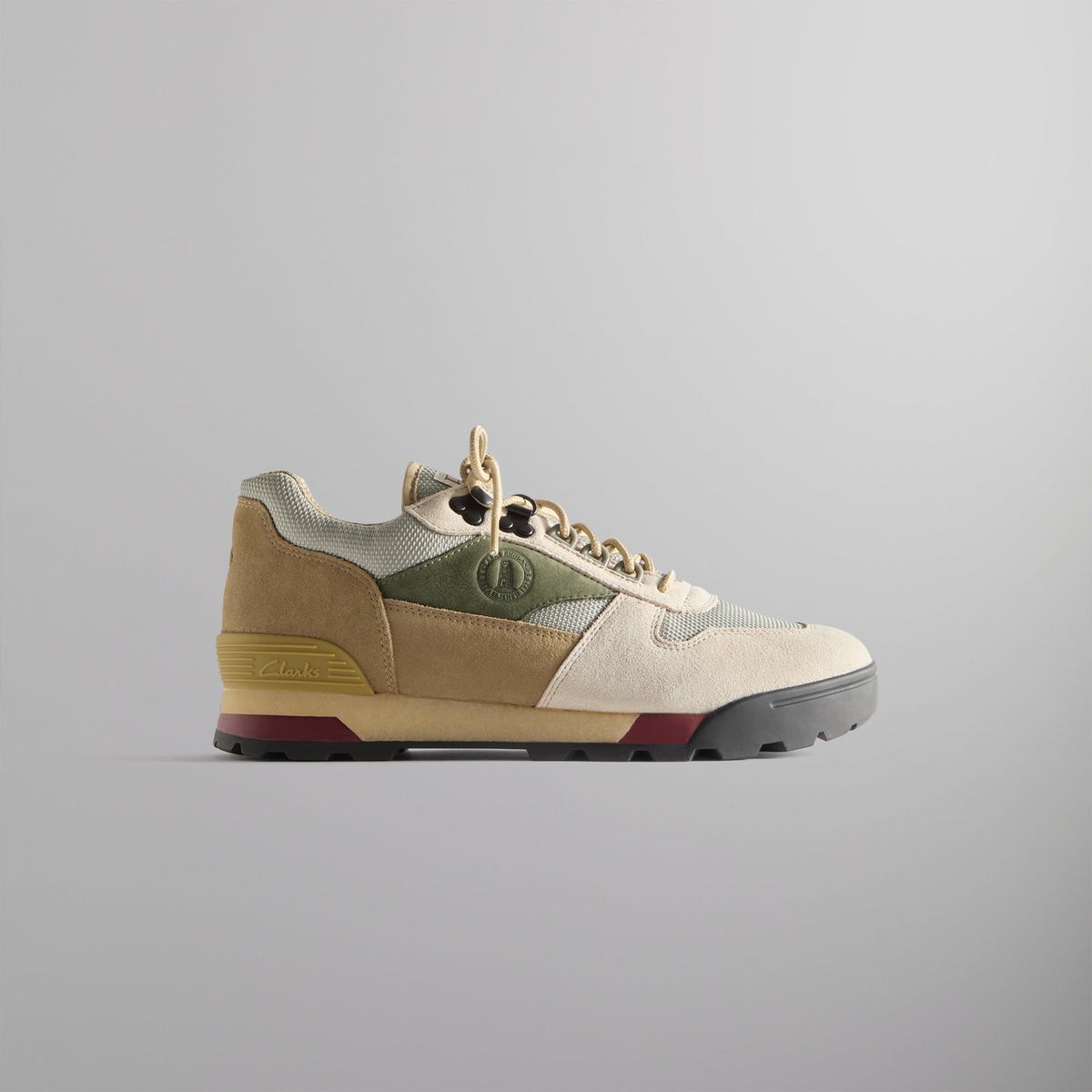 8th St by Ronnie Fieg for Clarks Originals Laddow - Sand Combi | Kith Sand Combi