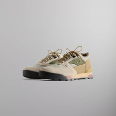 8th St by Ronnie Fieg for Clarks Originals Laddow - Sand Combi | Kith Sand Combi