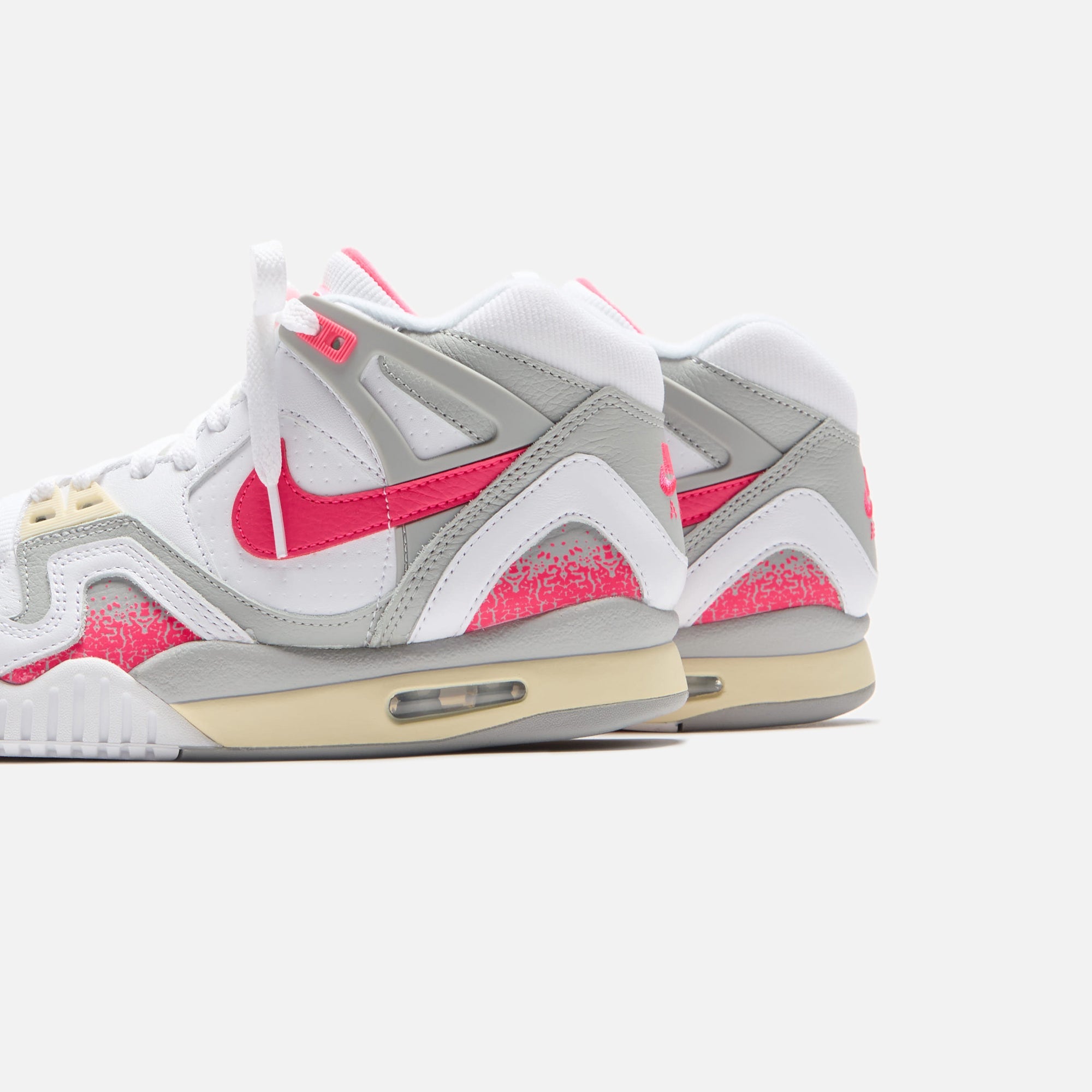 Nike Air Tech Challenge II QS - White / Racer Pink / Light Smoke Grey | Kith White / Racer Pink / Light Smoke Grey