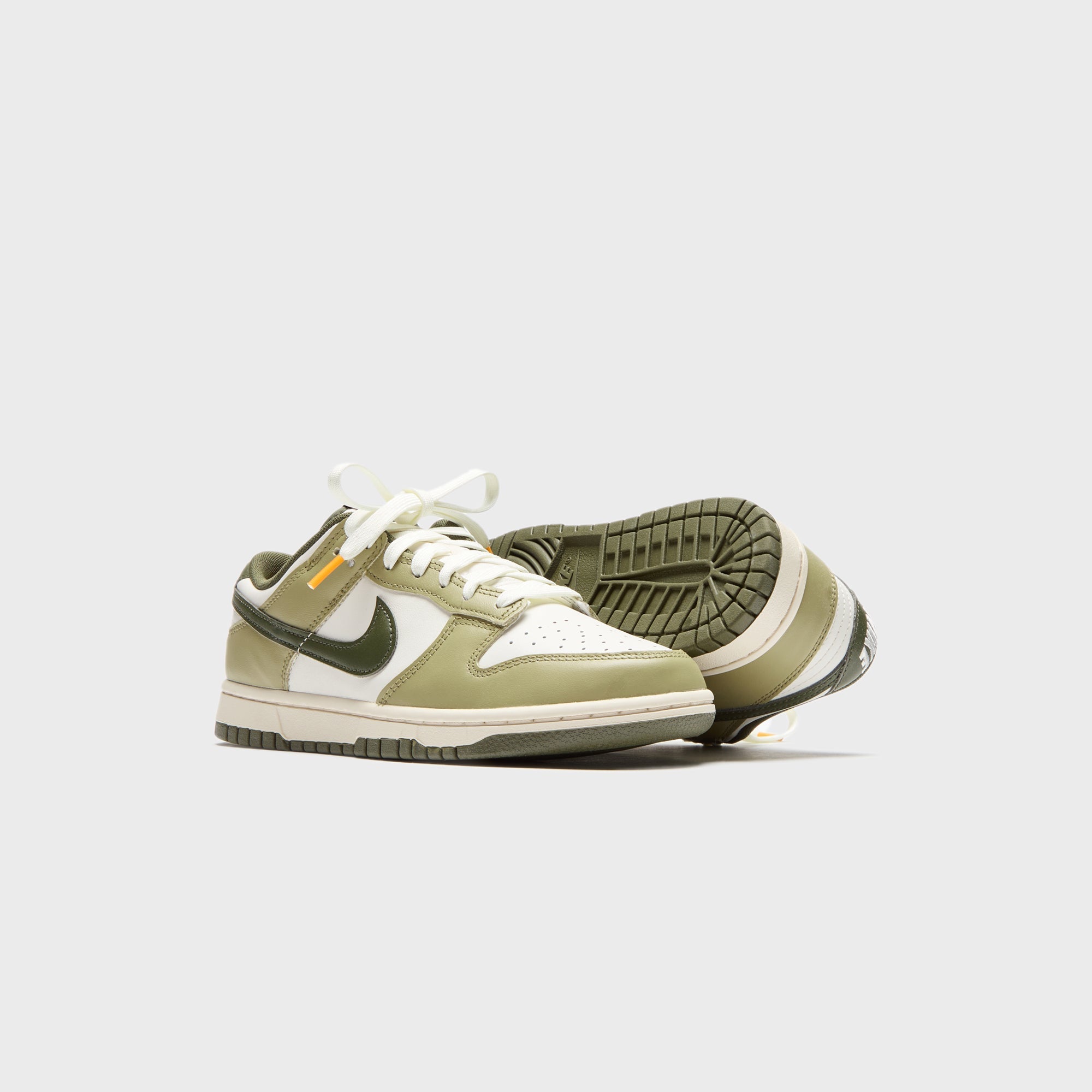 Nike Dunk Low Retro - Neutral Olive / Cargo Khaki / Phantom | Kith Neutral Olive / Cargo Khaki / Phantom