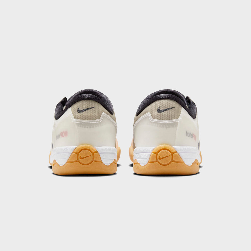 Nike Total 90 3 SP - White / Black / Gum | Kith White / Black / Gum