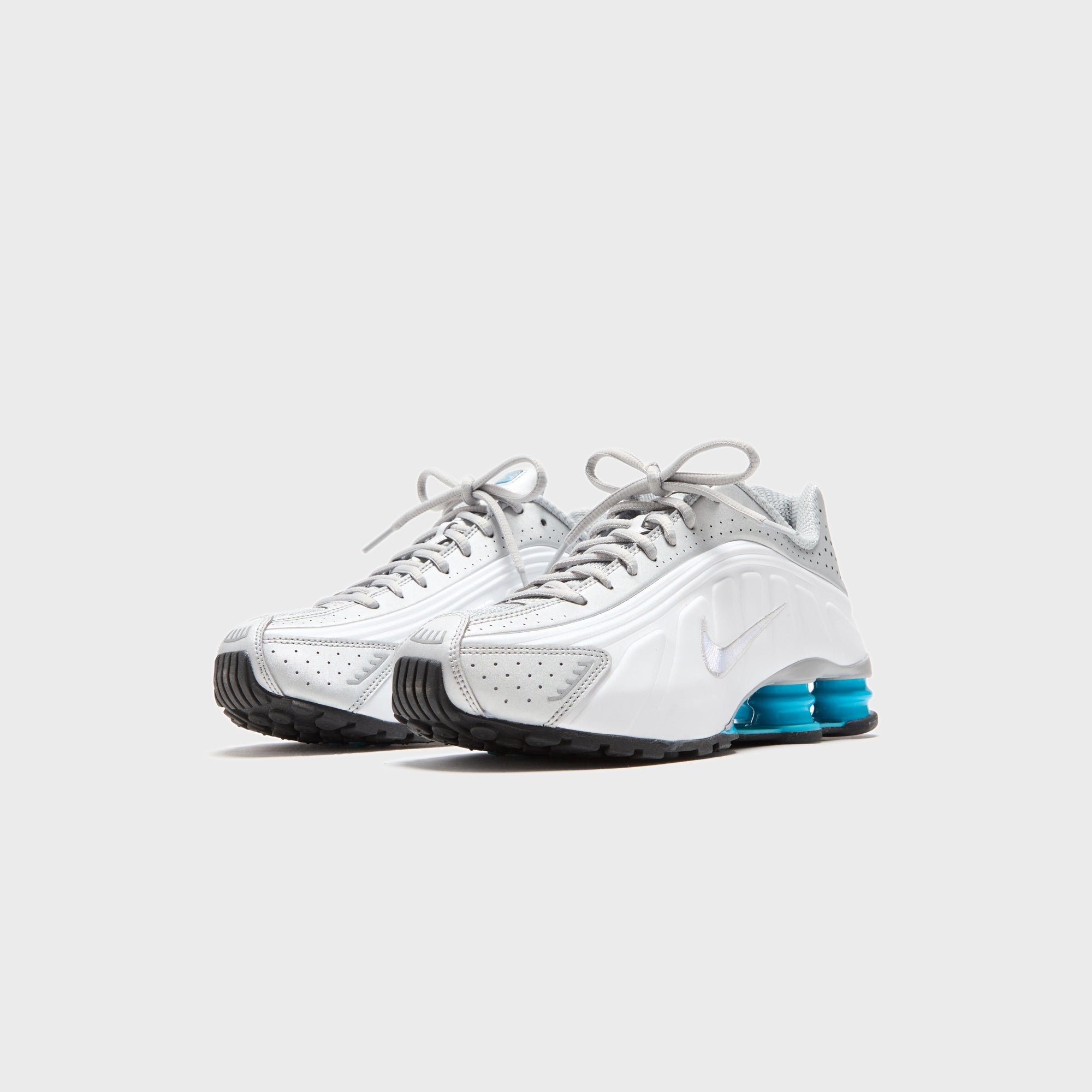 Nike Shox R4 - Metallic Silver / White / Blue Lagoon | Kith Metallic Silver / White / Blue Lagoon