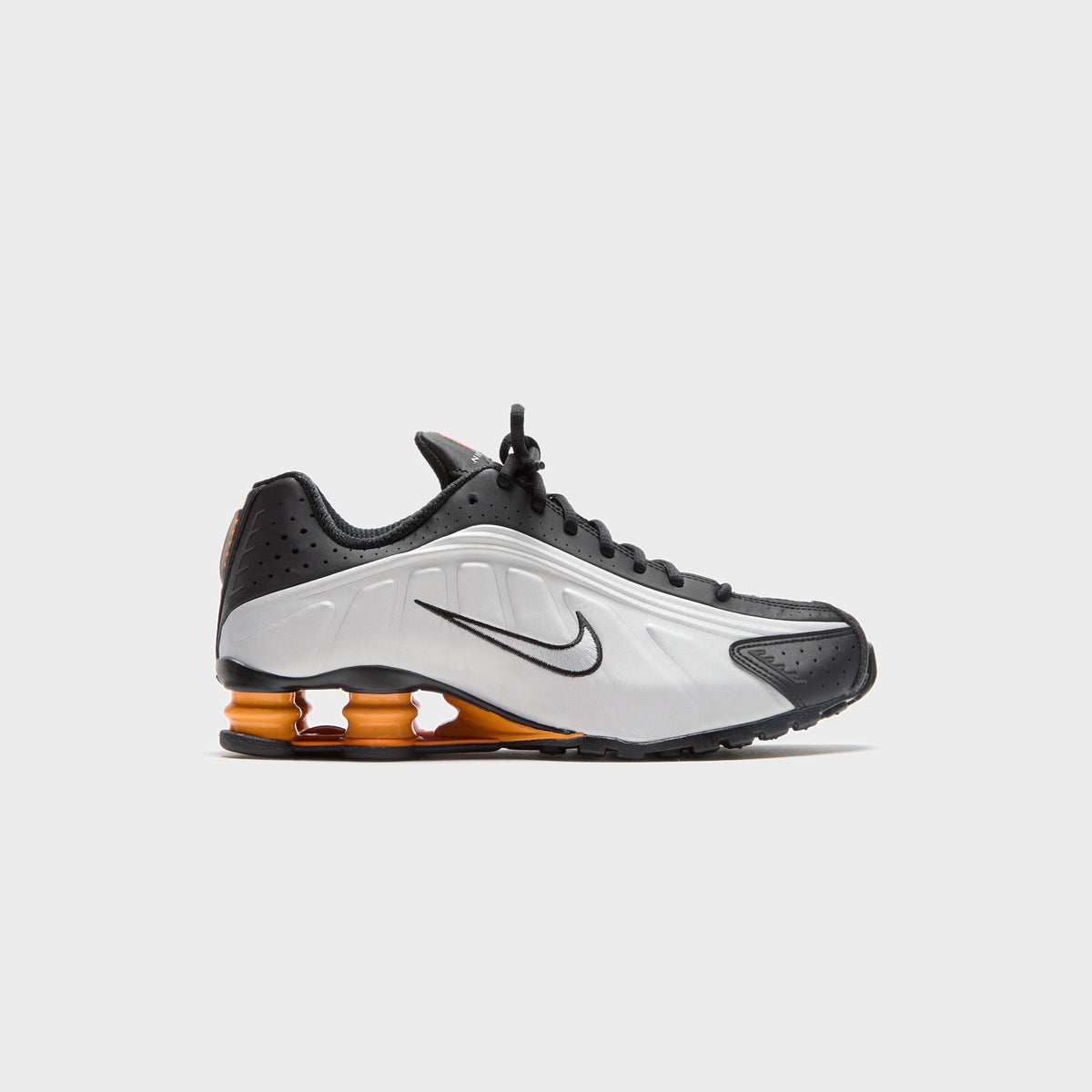 Nike Shox R4 - Black / Vast Grey / Bright Mandarin / Metallic Silver | Kith Black / Vast Grey / Bright Mandarin / Metallic Silver