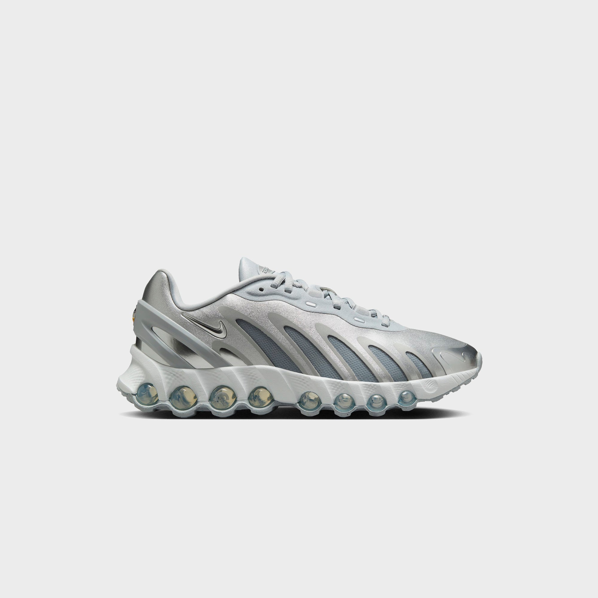 Nike WMNS Air Max Dn8 - Wolf Grey / Off-White / Metallic Silver | Kith Wolf Grey / Off-White / Metallic Silver