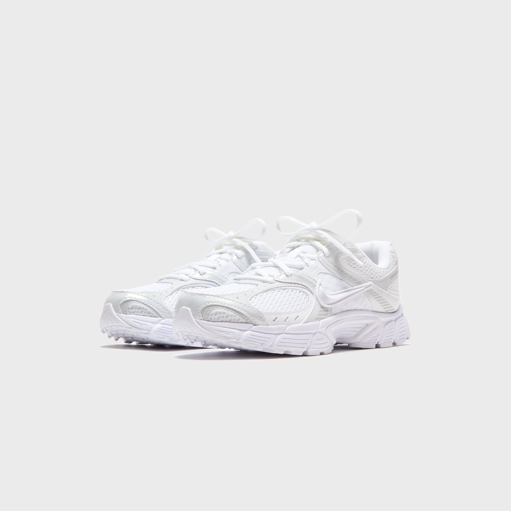 Nike WMNS V5 Rnr - White /Black / Metallic Silver | Kith White /Black / Metallic Silver