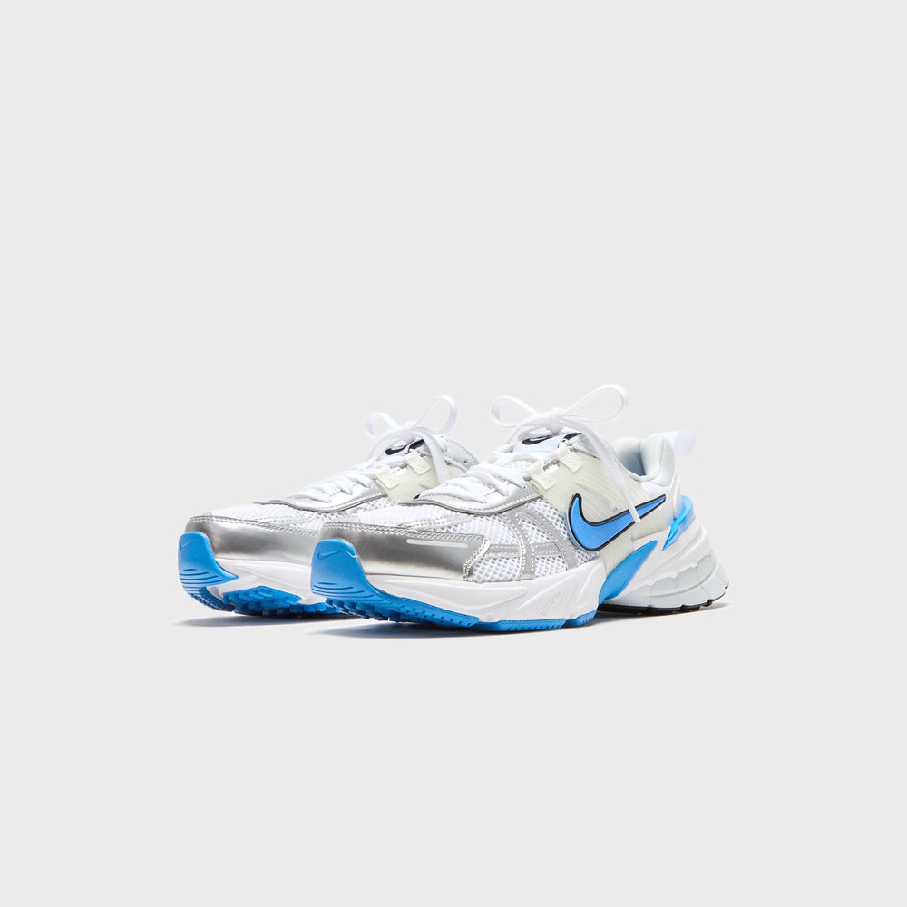Nike WMNS V2K Run - White / Pure Platinum / Summit White / Light Photo | Kith White / Pure Platinum / Summit White / Light Photo Blue