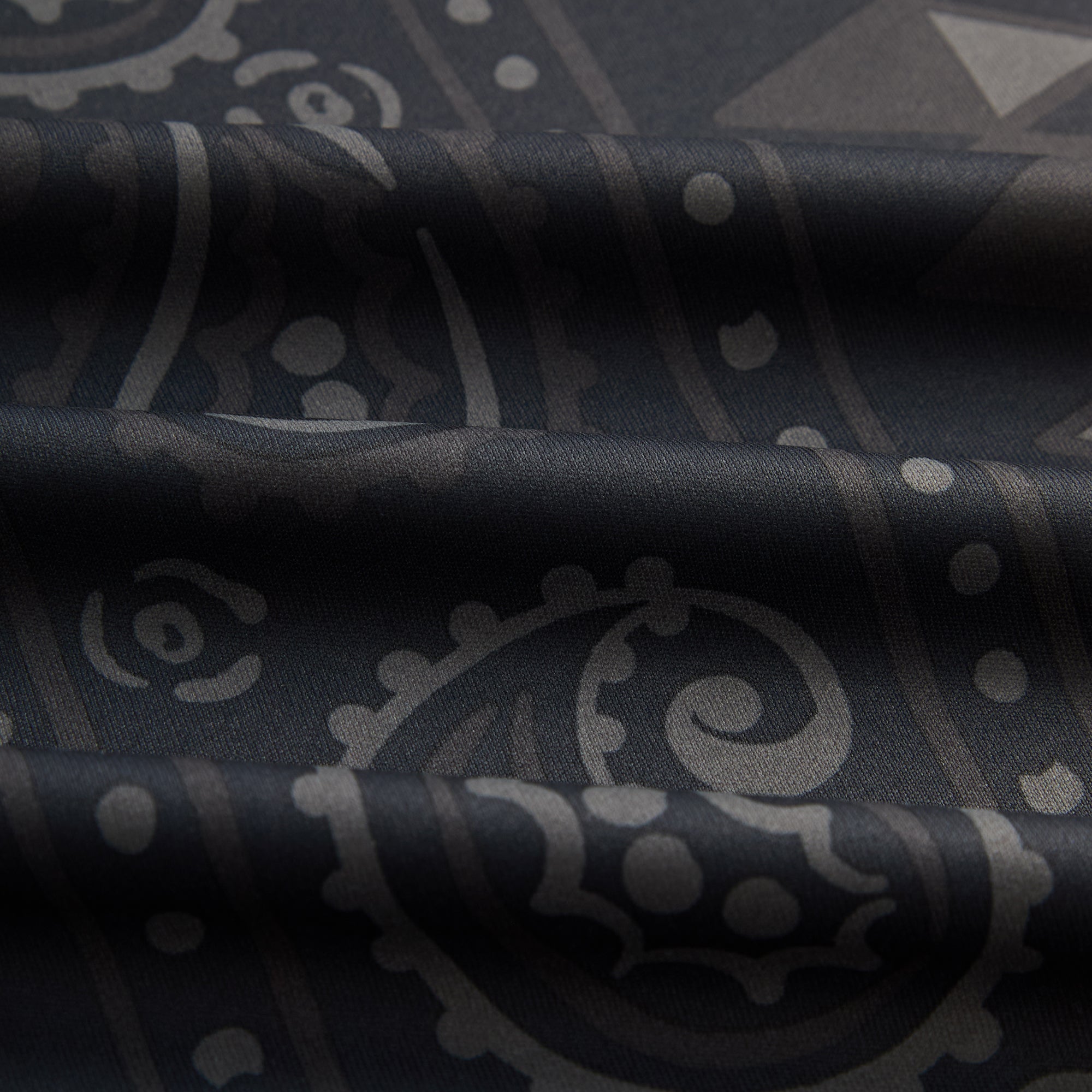Kith & South2 West8 for Columbia Paisley Stripe Terminal Tackle™ Long | Kith Black