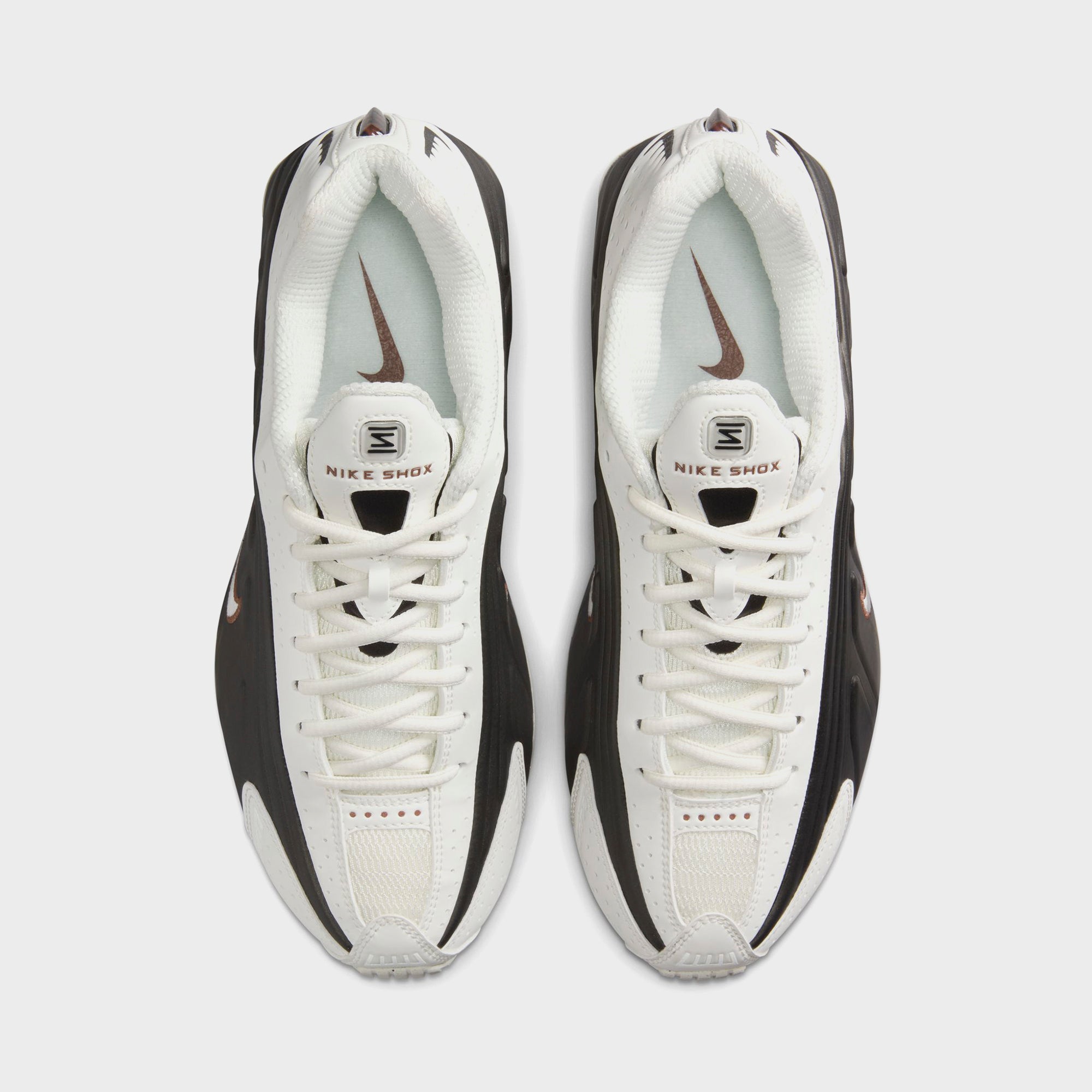 Nike WMNS Shox R4 - Sail / Black / Fauna Brown / Sail | Kith Sail / Black / Fauna Brown / Sail