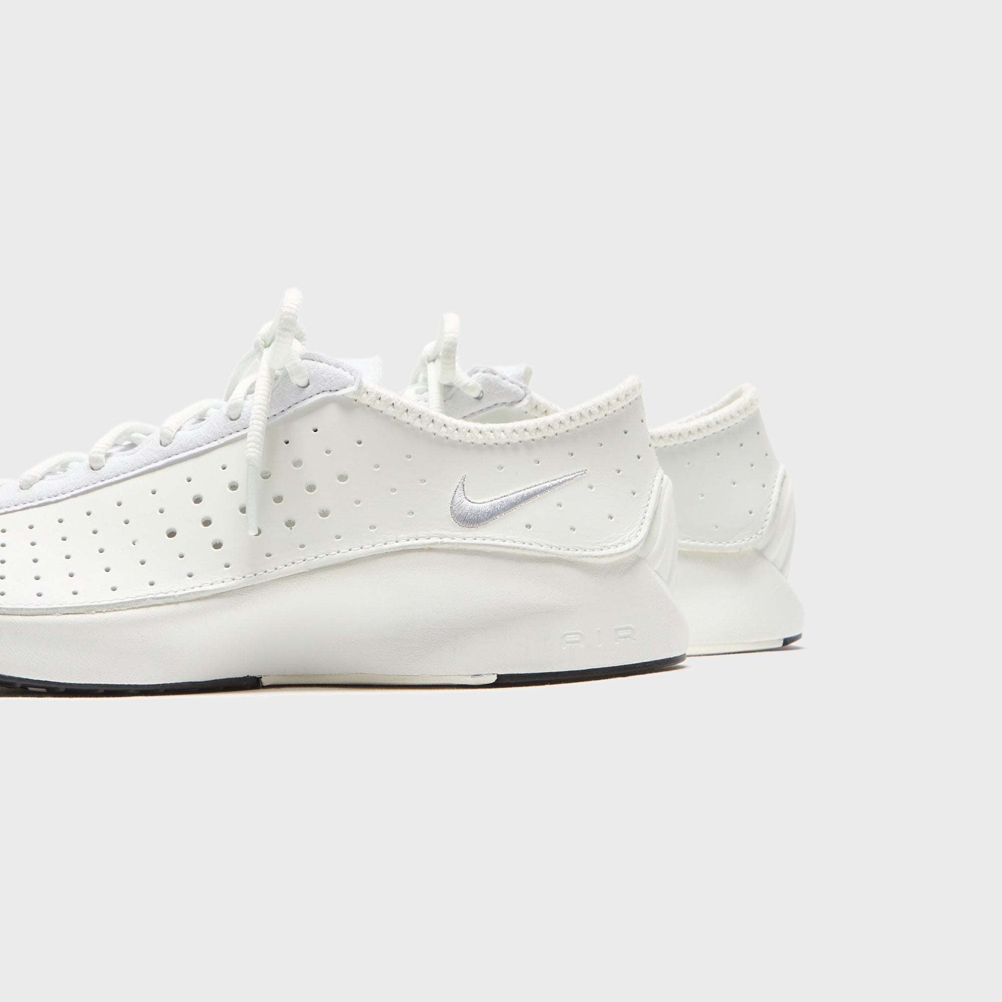 Nike WMNS Air Superfly - White / Metallic Silver / Black / Sail | Kith White / Metallic Silver / Black / Sail