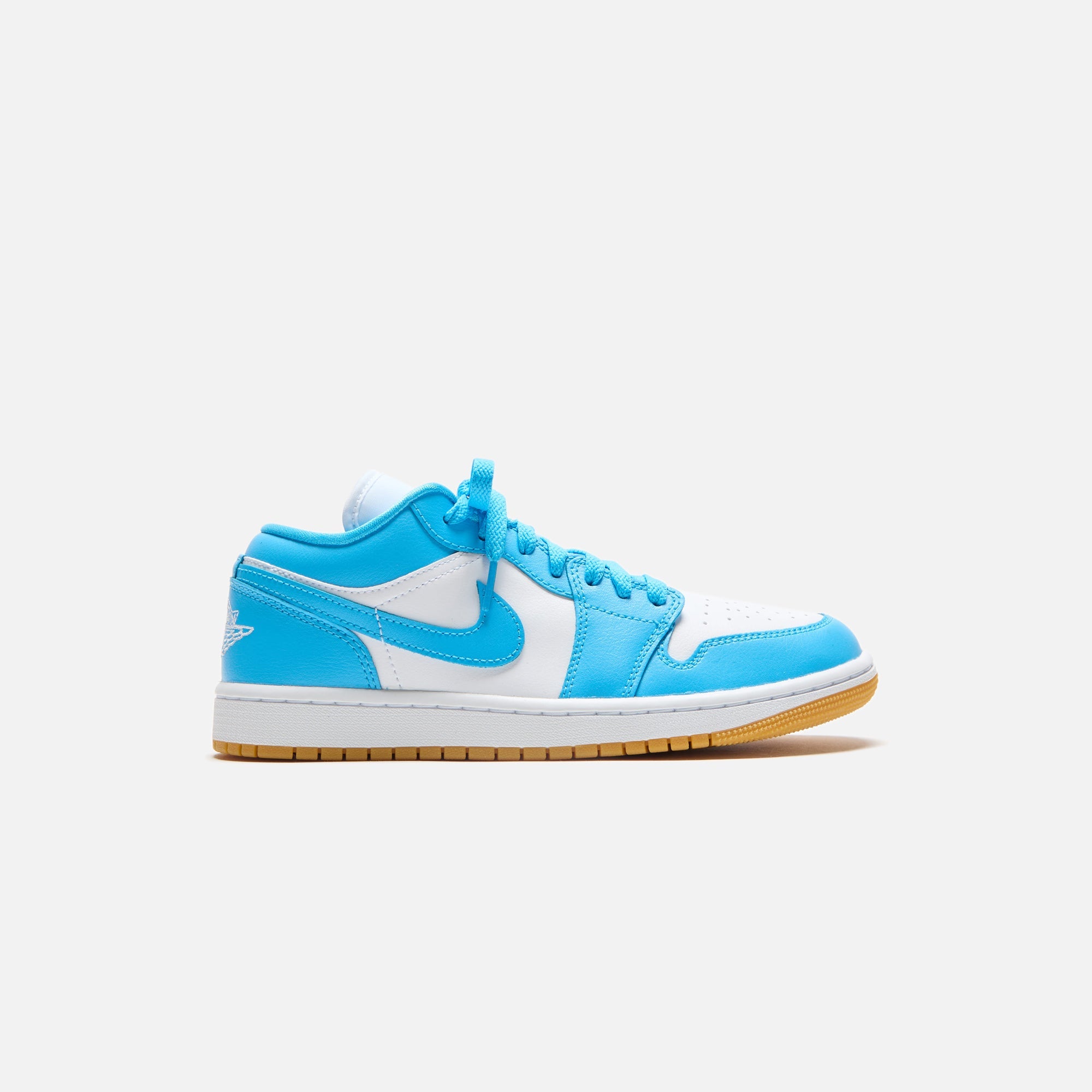 Jordan WMNS Air Jordan 1 Low - White / Gum Light Brown / Dark Powder B | Kith White / Gum Light Brown / Dark Powder Blue