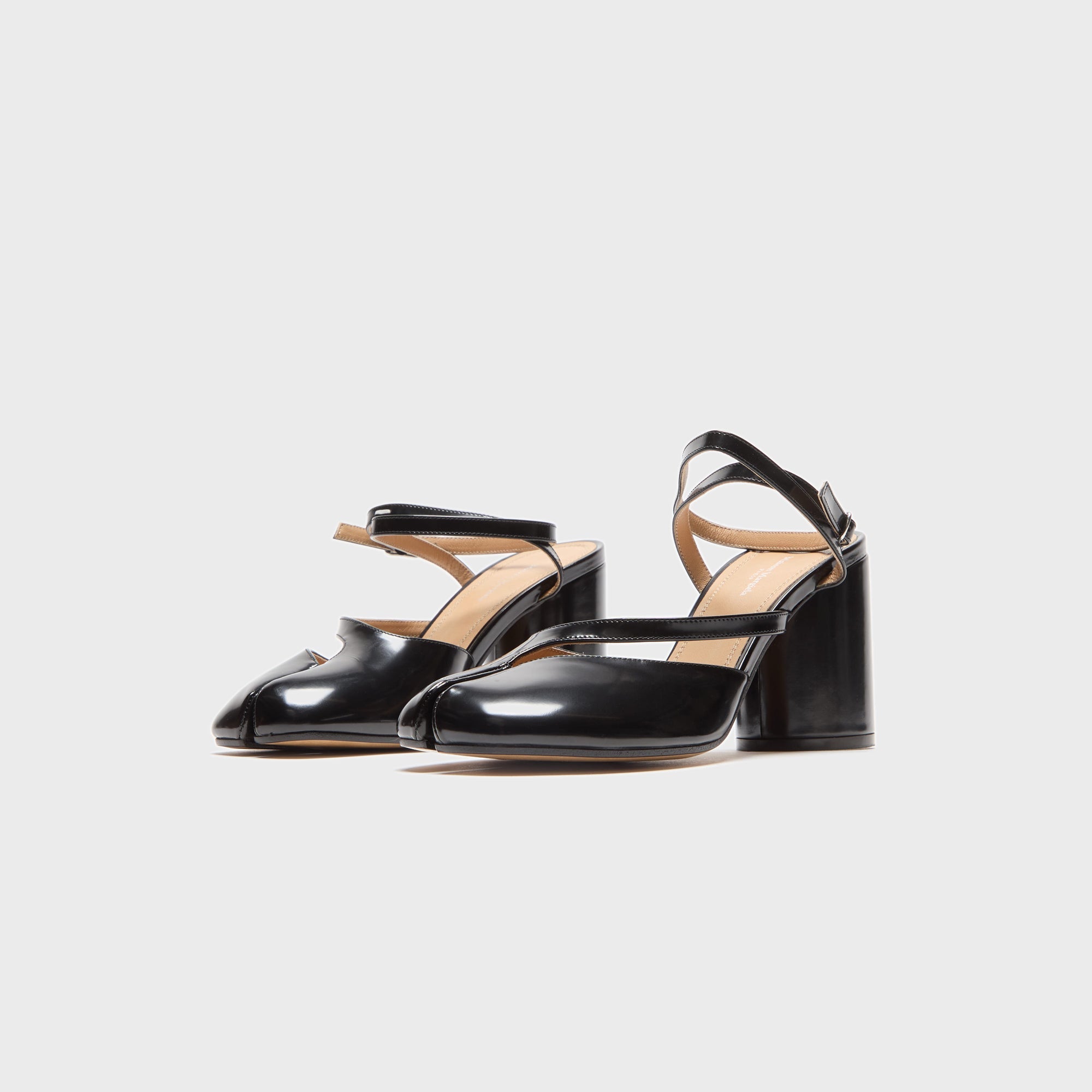 Maison Margiela Tabi Sandal Pump H80 - Black | Kith Black