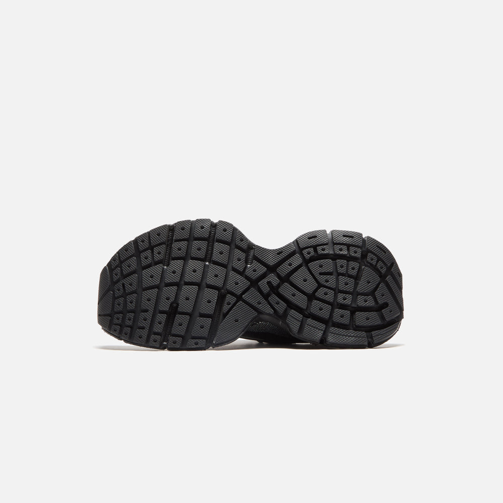 Balenciaga x Under Armour 3XL Knit Trainer - Black / White | Kith Black / White