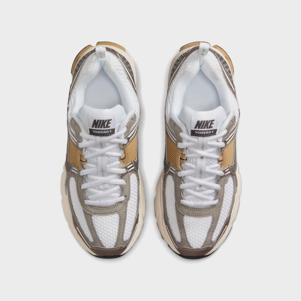Nike GS Vomero 5 - Metallic Pewter / Medium Ash / Parachute Beige | Kith Metallic Pewter / Medium Ash / Parachute Beige