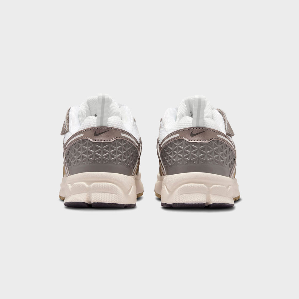Nike PS Zoom Vomero 5 - Metallic Pewter / Medium Ash / Parachute Beige | Kith Metallic Pewter / Medium Ash / Parachute Beige