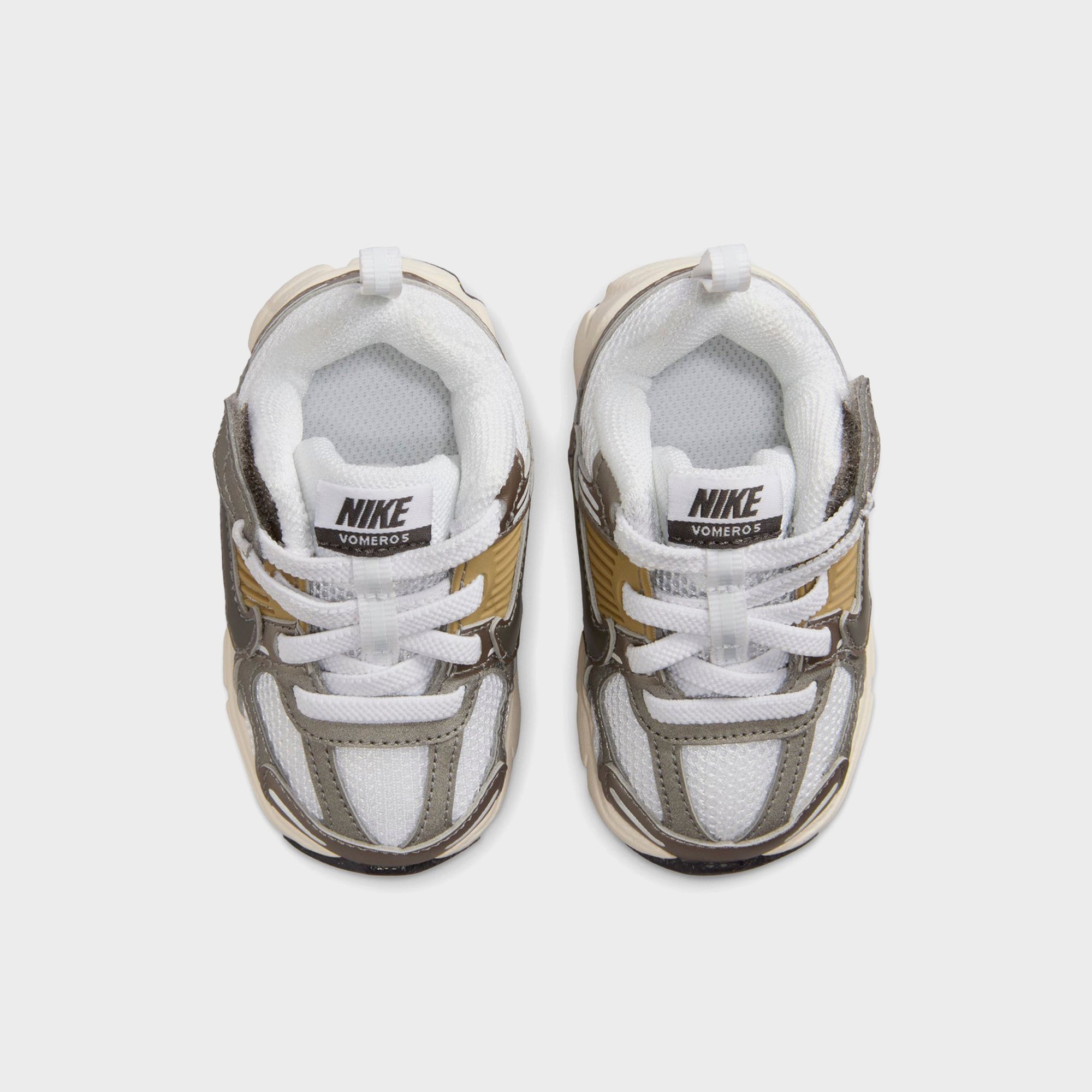 Nike TD Zoom Vomero 5 - Metallic Pewter / Medium Ash / Parachute Beige | Kith Metallic Pewter / Medium Ash / Parachute Beige