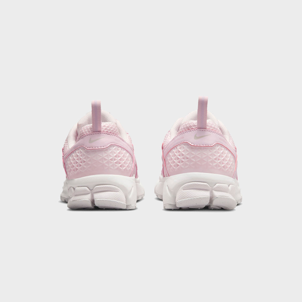 Nike GS Zoom Vomero 5 - Pearl Pink / Bleached Lilac / Summit White / V | Kith Pearl Pink / Bleached Lilac / Summit White / Vast Grey