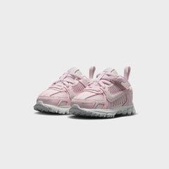 Nike TD Zoom Vomero 5 - Pearl Pink / Bleached Lilac / Summit White / V | Kith Pearl Pink / Bleached Lilac / Summit White / Vast Grey