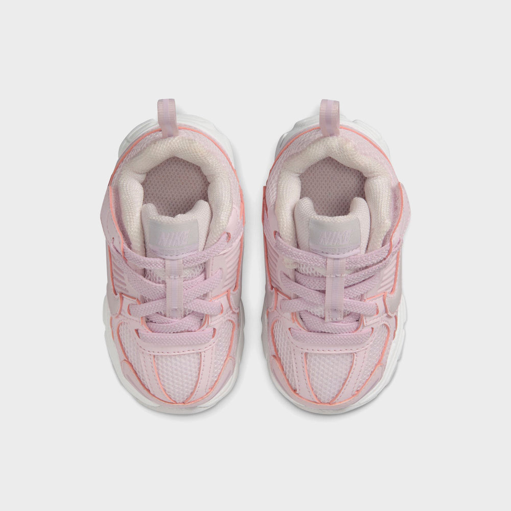 Nike TD Zoom Vomero 5 - Pearl Pink / Bleached Lilac / Summit White / V | Kith Pearl Pink / Bleached Lilac / Summit White / Vast Grey